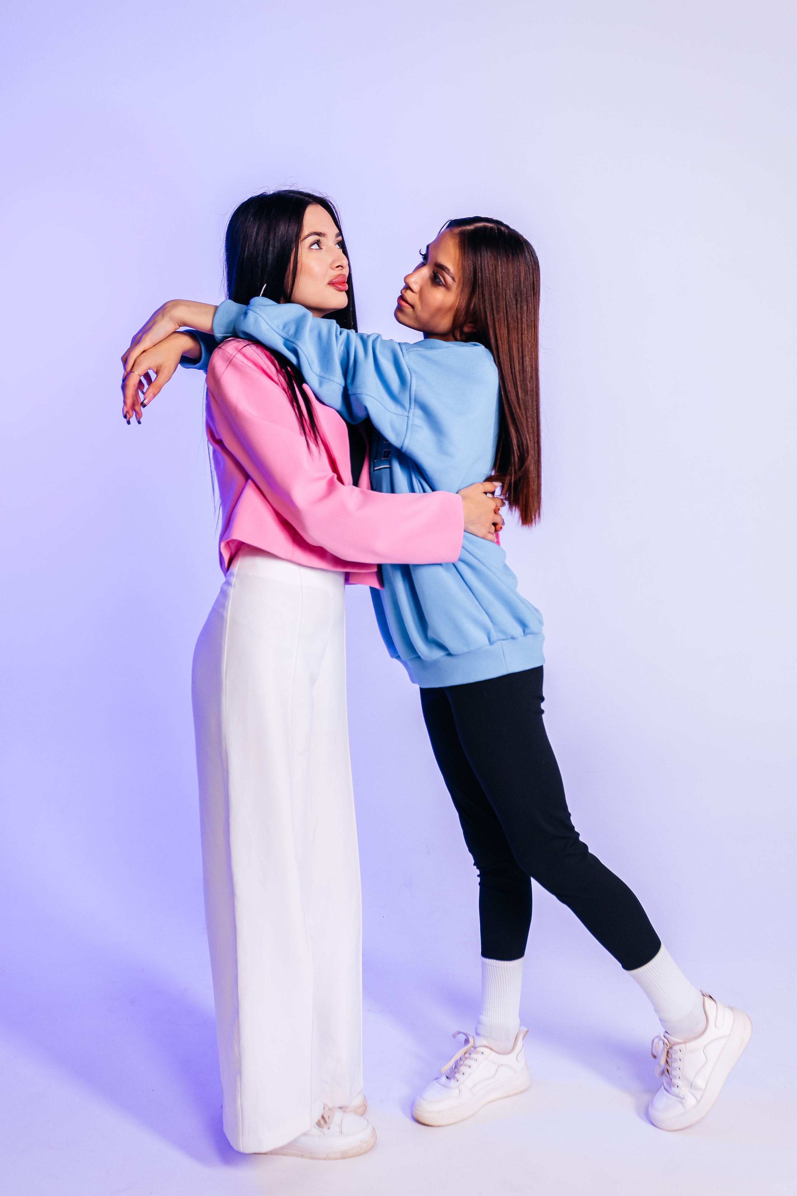 Студийная фотосессия для подруг. Вика и Маша. Александр Оношкин. Свадебный фотограф в Екатеринбурге