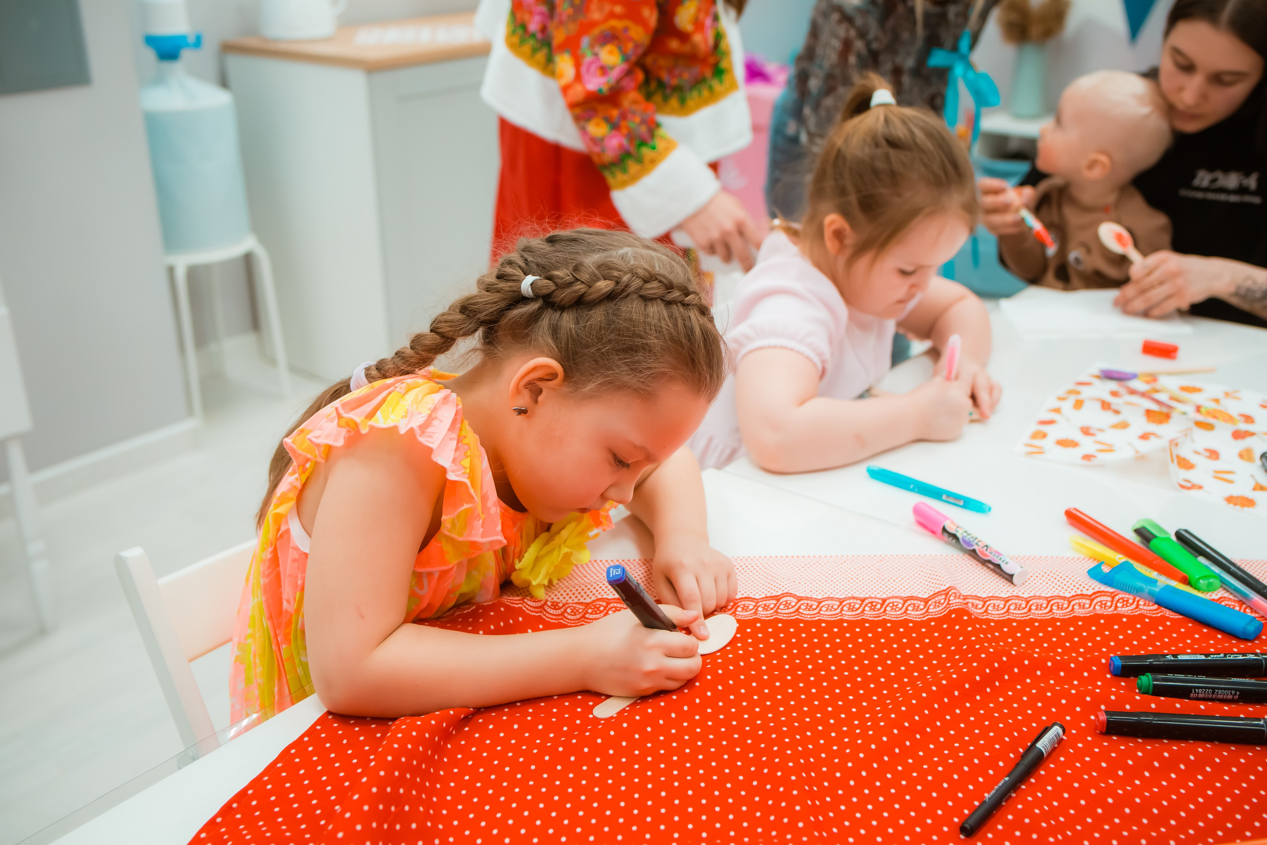 Масленица в ДОММИ. Репортажный фотограф Василий Сазонов в Нижневартовске