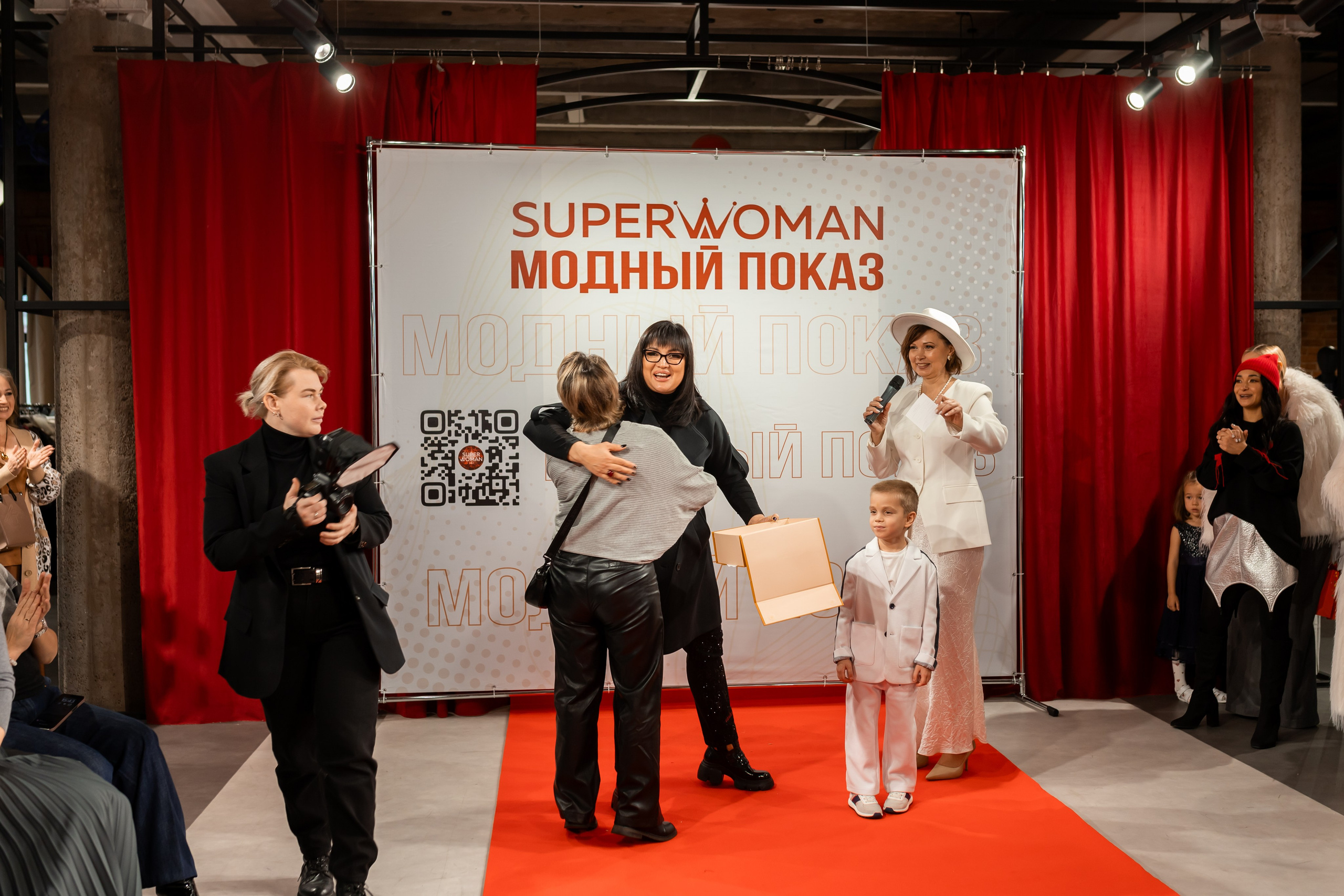 Показ проекта Super woman. Марина Шаймухаметова. Фотограф в Уфе
