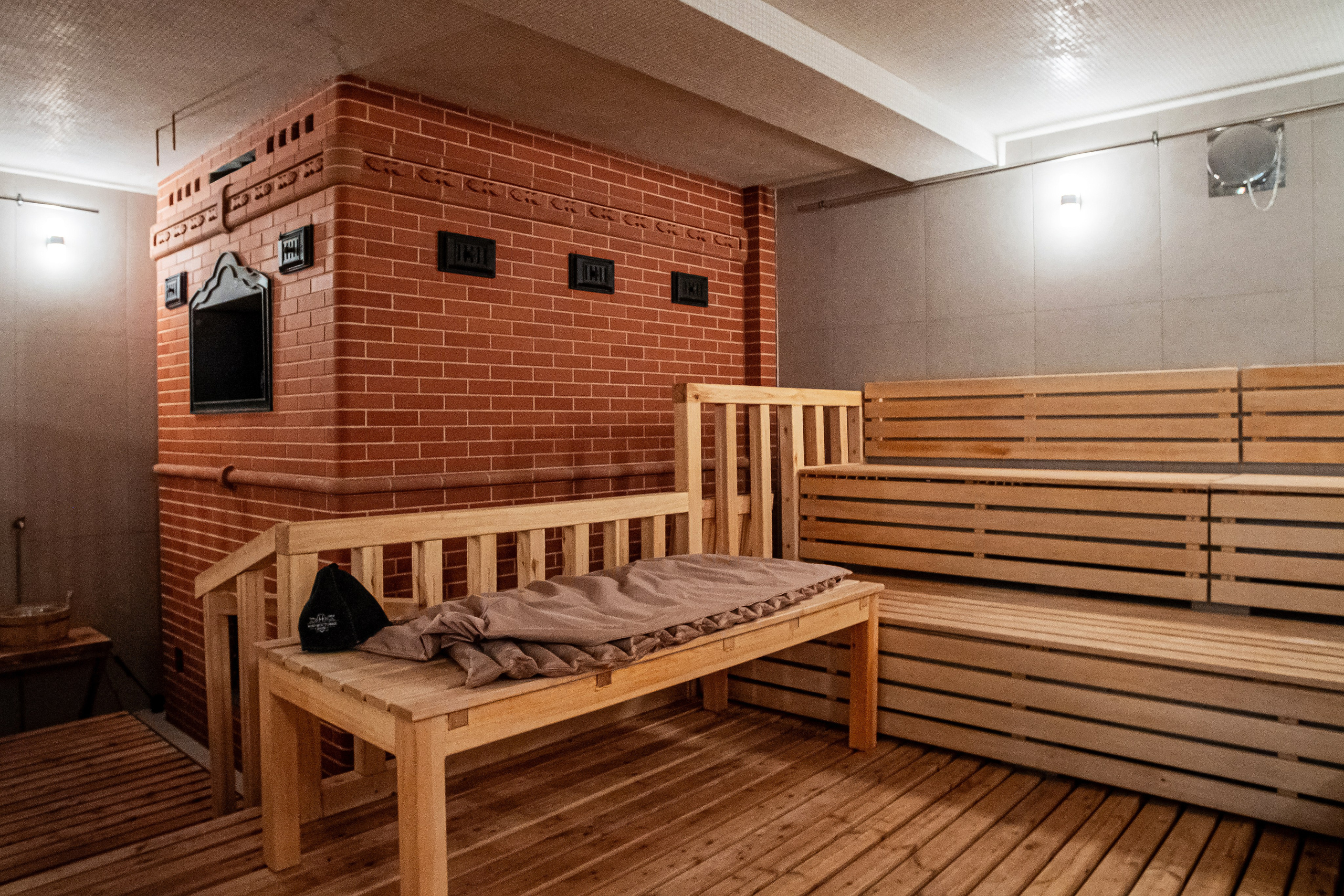 Новомостовые бани Уфа, Бани Уфа, Новомостовая, 3а, Баня Эдельвейс, Сауна Уфа, Спа Уфа, баня, сауна, Уфа, кедровая парная, общая парная, кабинки для отдыха Уфа