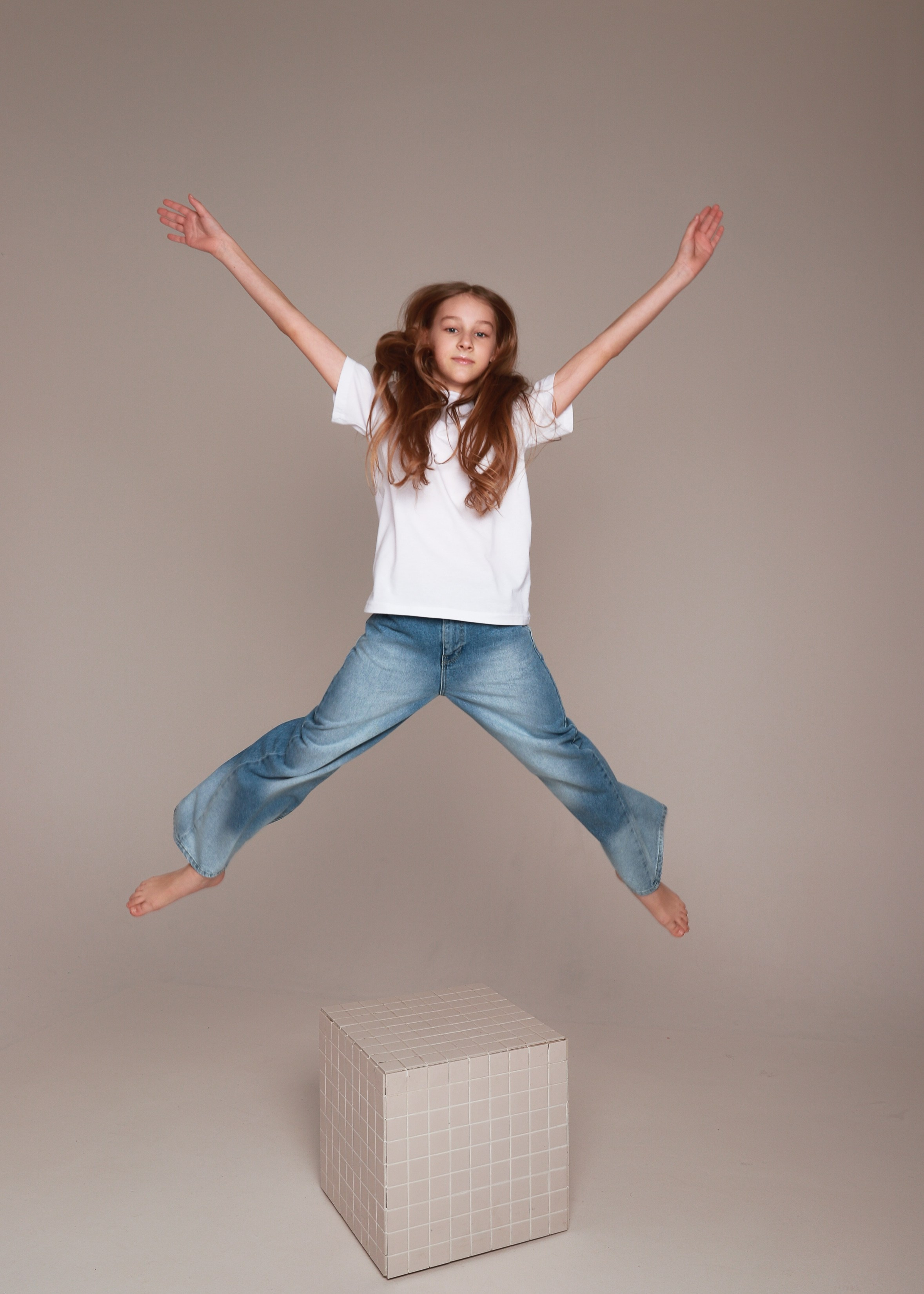 В джинсах. Фотограф Юлия Мальцева