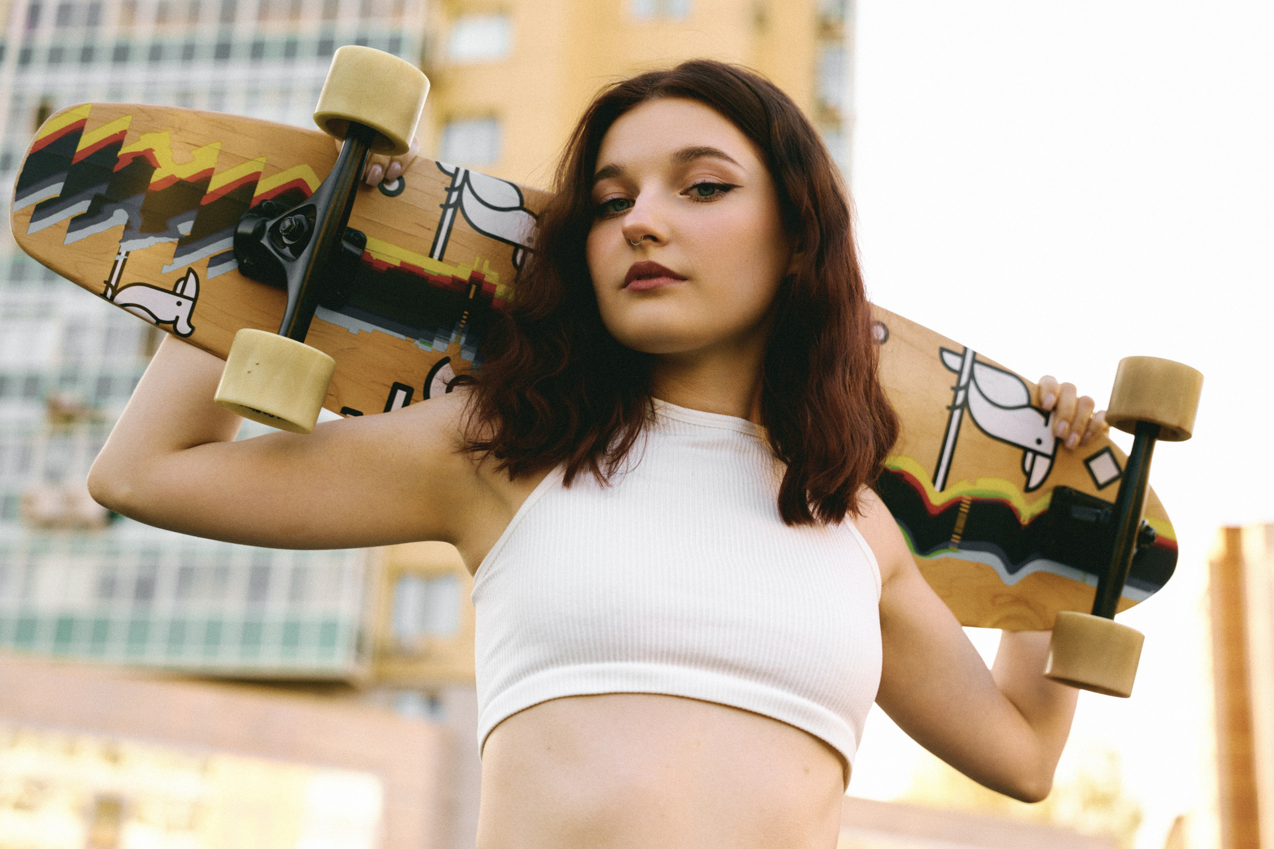 Женский портрет в городе — стиль и динамика уличной съёмки. Фотограф в Хабаровске Дмитрий Лемешков