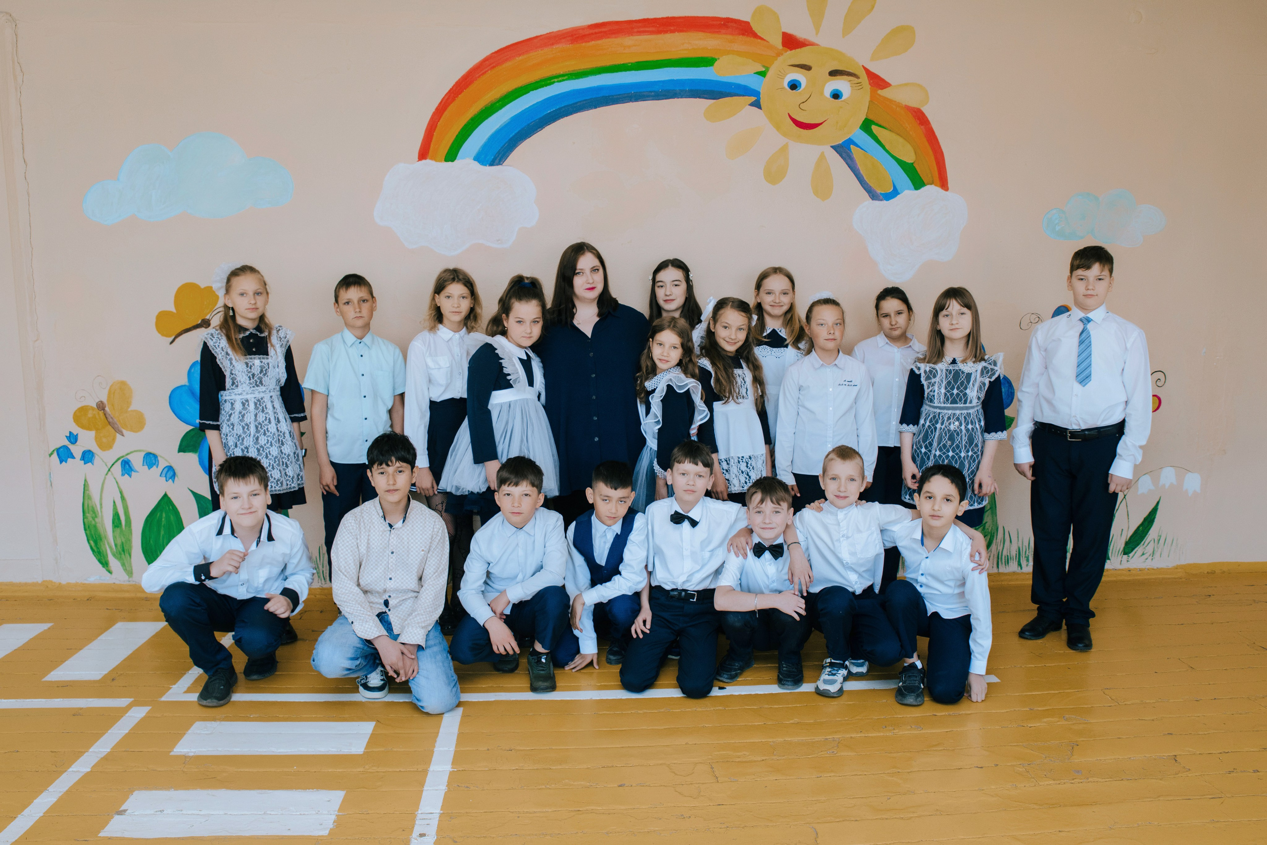 Школа 35 — 4а. Фотограф Ярмишко Дарья. Выпускные фотокниги