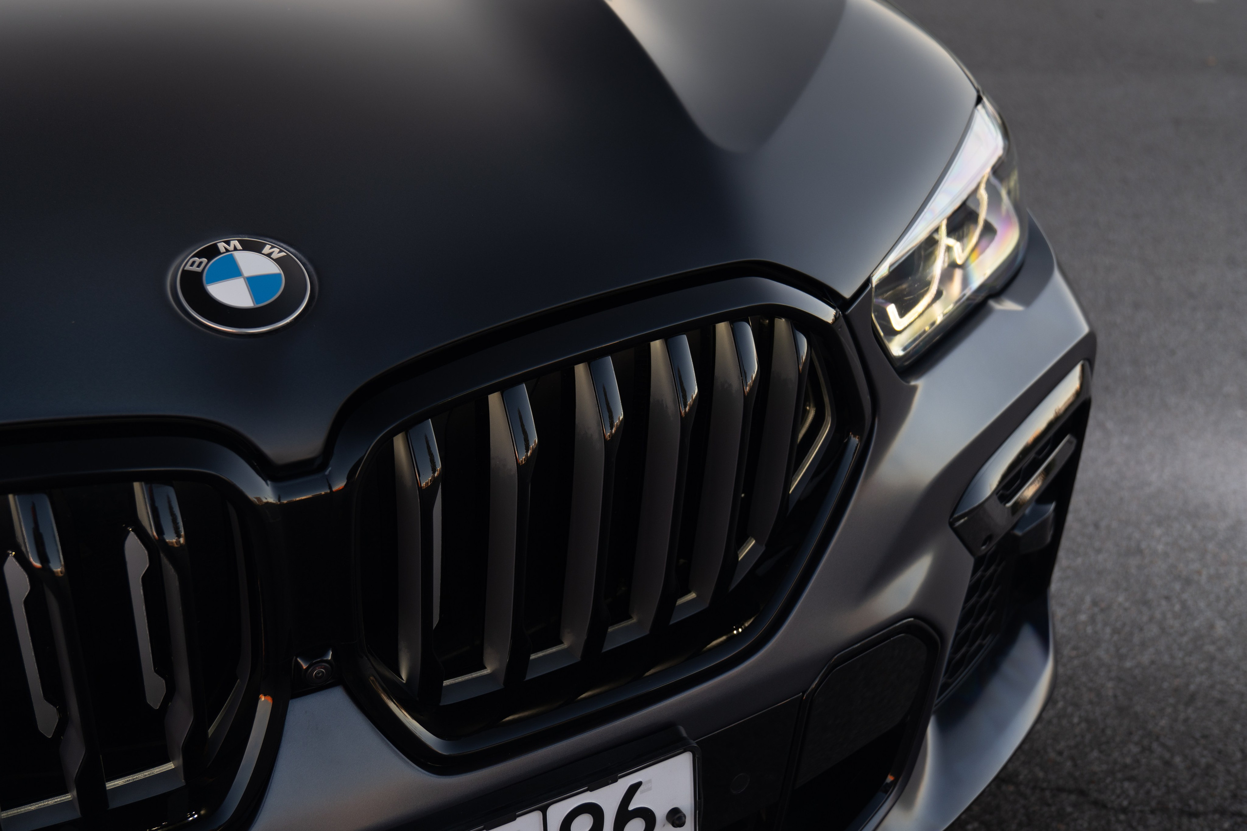 BMW X6. Автомобильный фотограф Алексей Хезеков