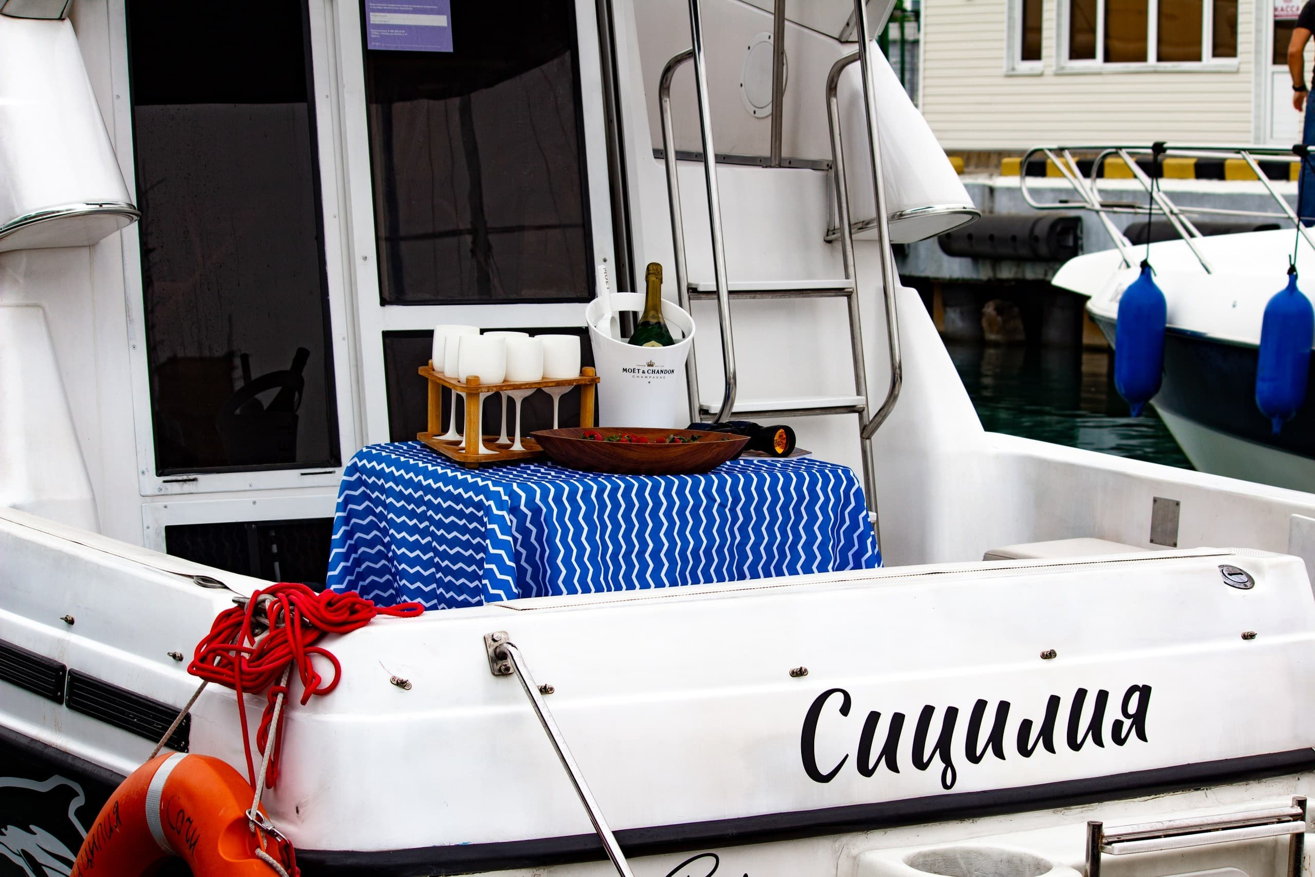 Яхта Сицилия Аренда Яхты в Сочи Яхтанаморе YACHTNAMORE YACHTANAMORE