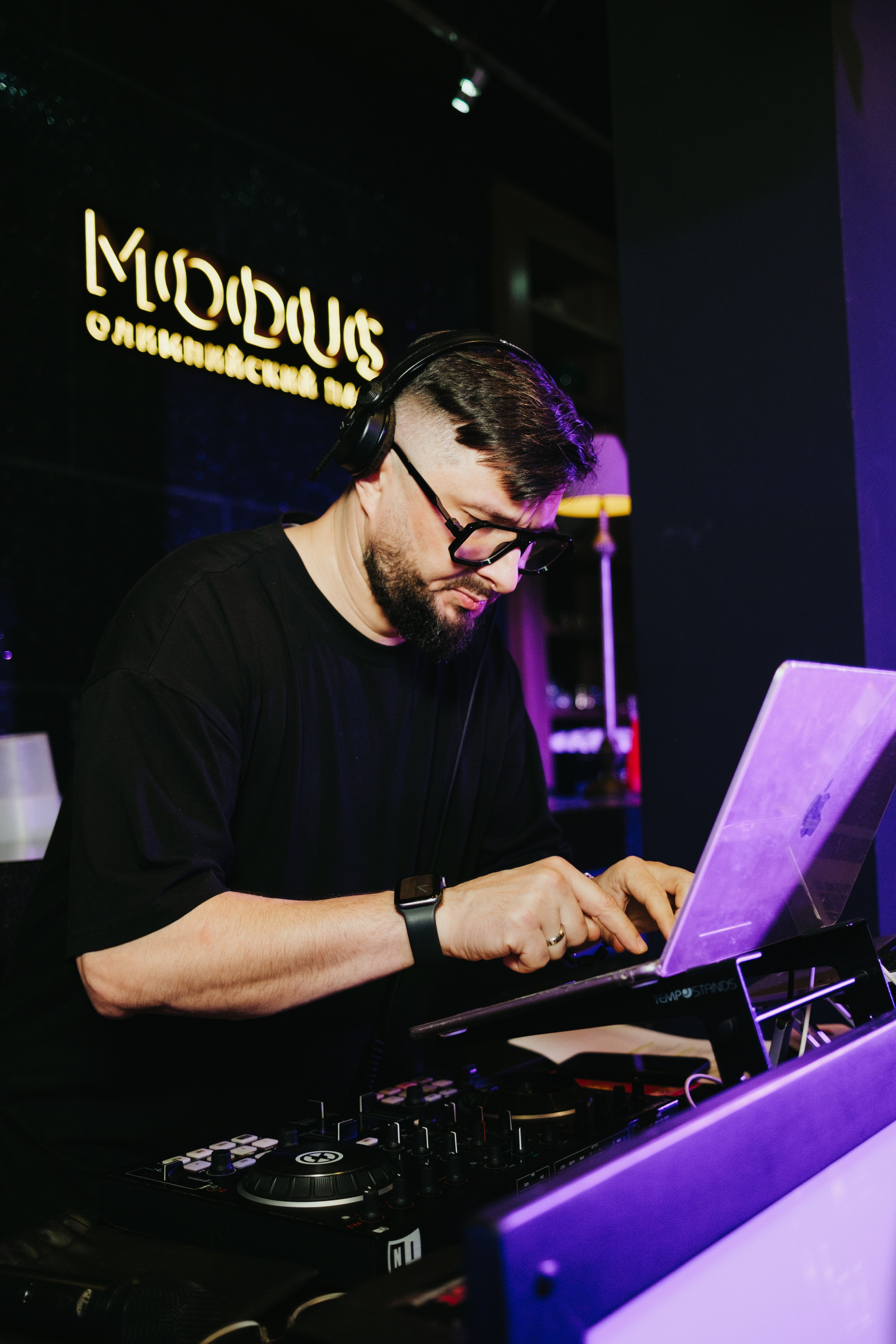 Корпоратив в Сириусу (Адлер) 10 лет компании. Свадебный фотограф Денис Ожигин в Краснодаре и крае. Эмоциональная и стильная съемка вашего дня