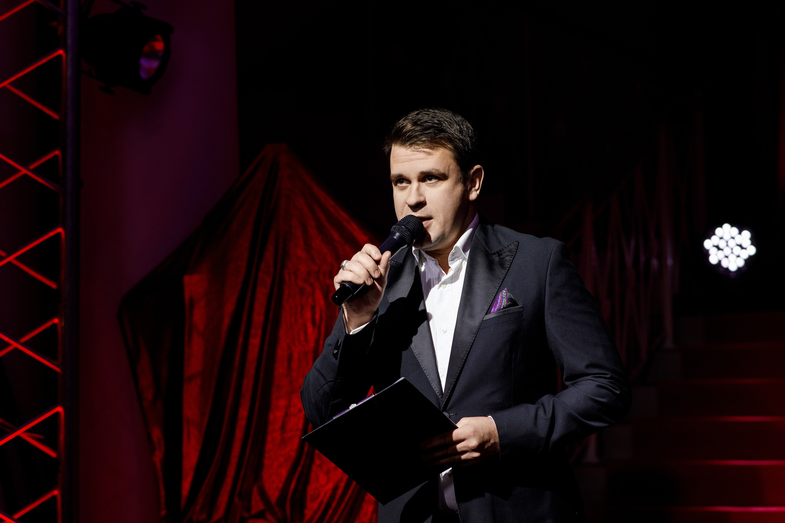 Награждение победителя конкурса «Учитель Года» г. Горнозаводск. Фотограф Дмитрий Молчанов | Фотограф Пермь | Фотограф