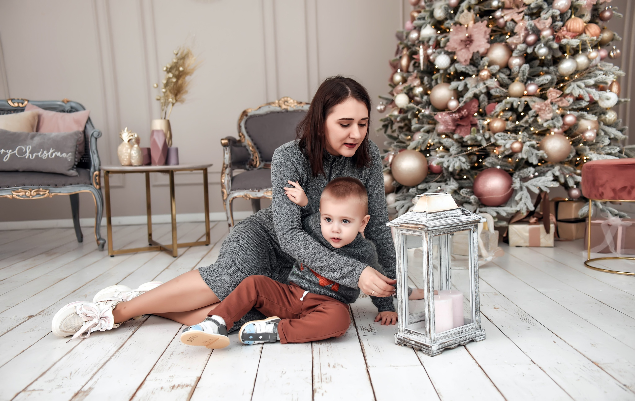 Новогодняя семейная. Свадебный, семейный, детский, контент фотограф в Омске Максим Ильин