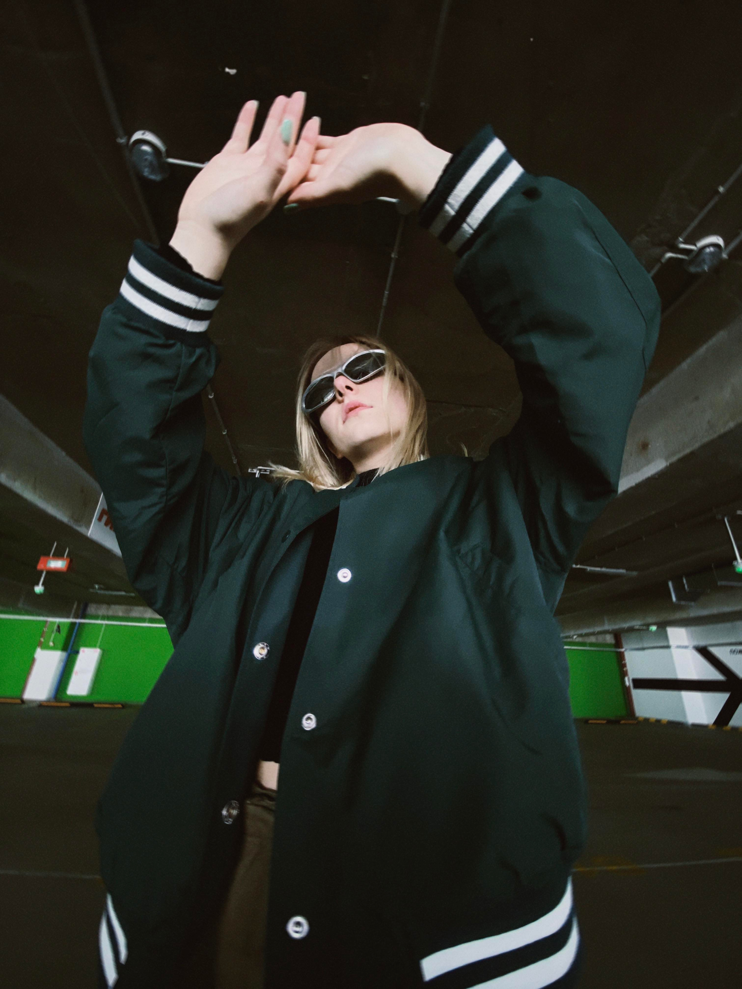 Арина, фотоесессия на парковке. Фотограф в Минске Света Григорьева