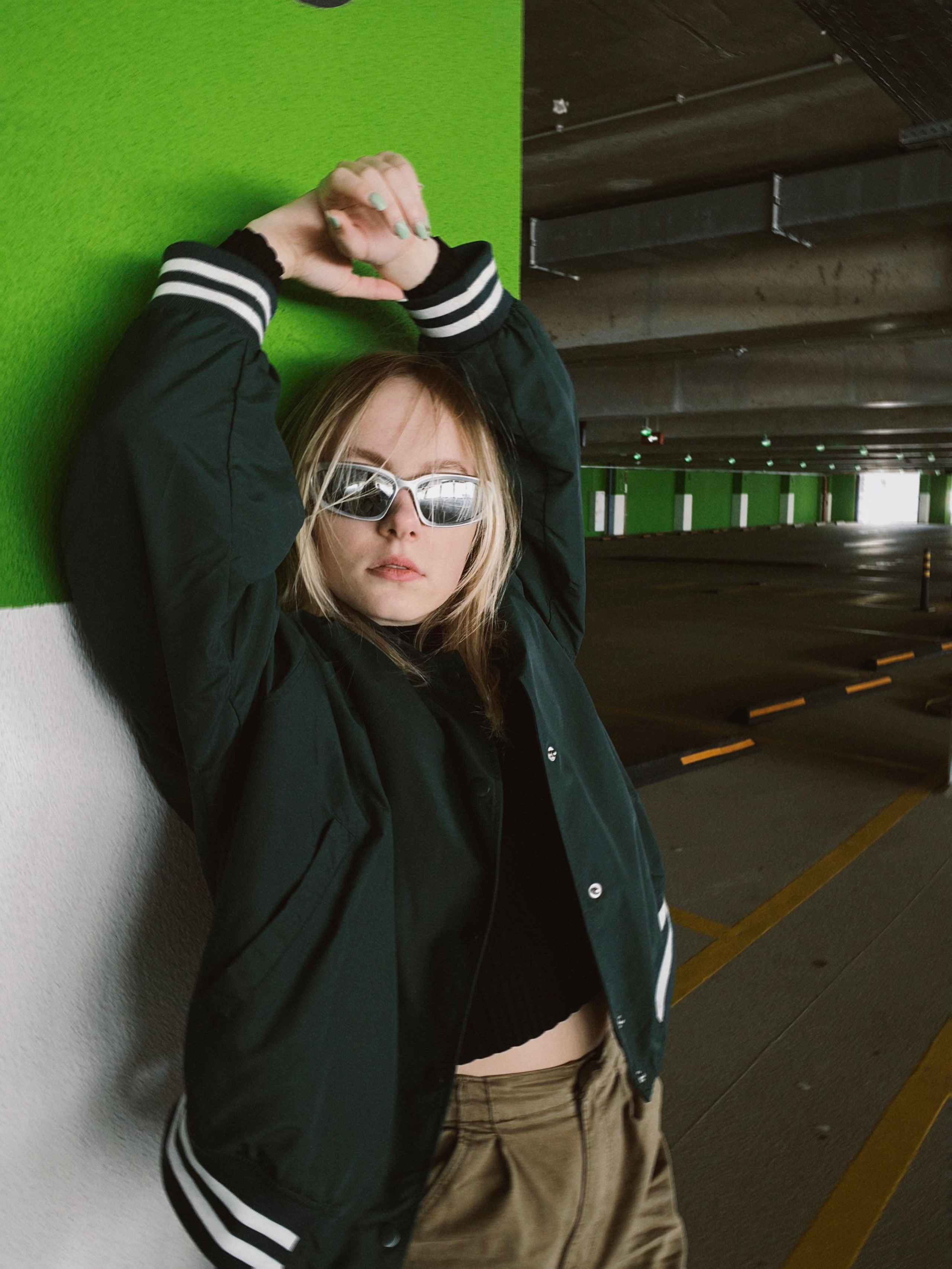 Арина, фотоесессия на парковке. Фотограф в Минске Света Григорьева