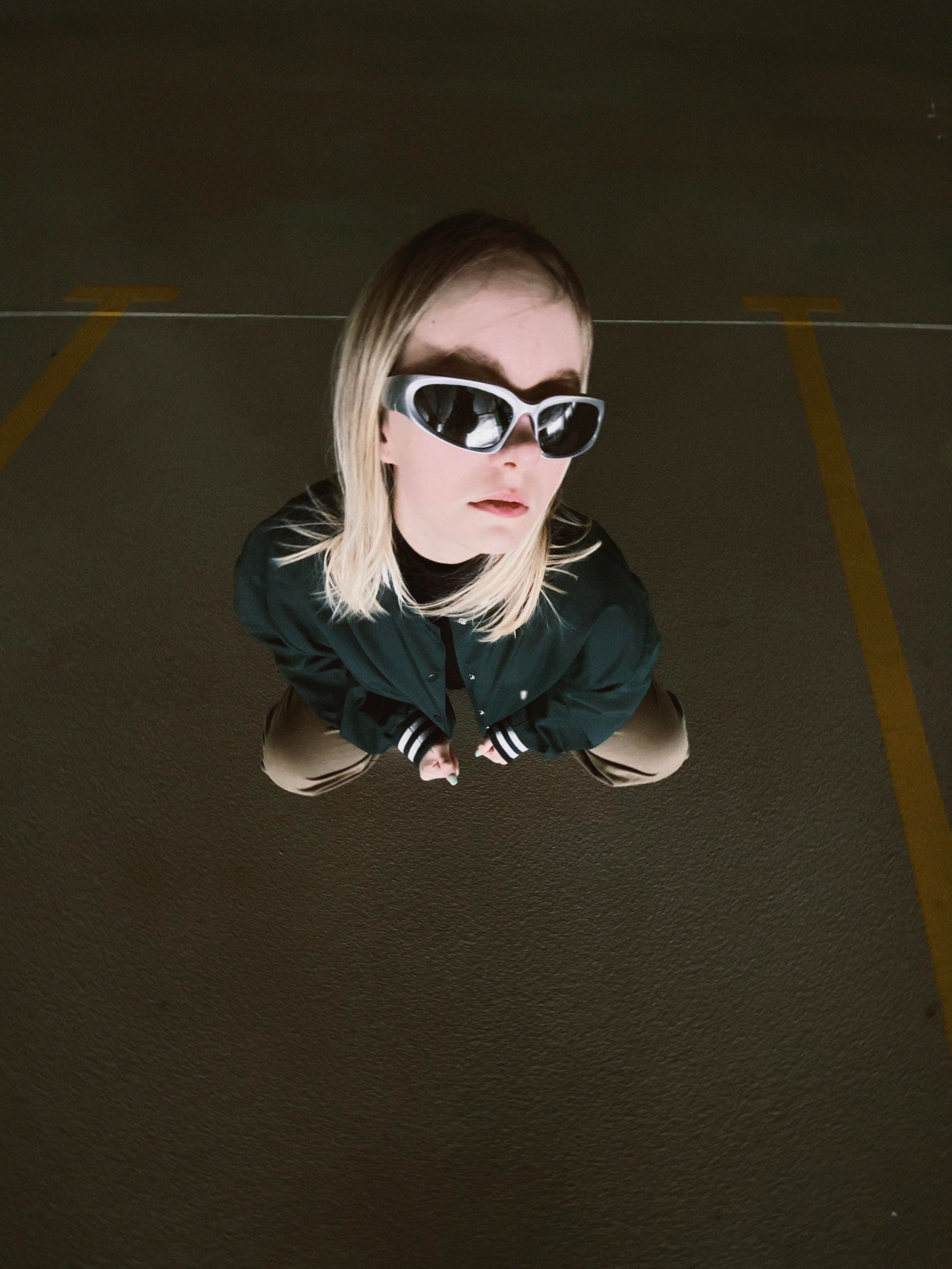 Арина, фотоесессия на парковке. Фотограф в Минске Света Григорьева