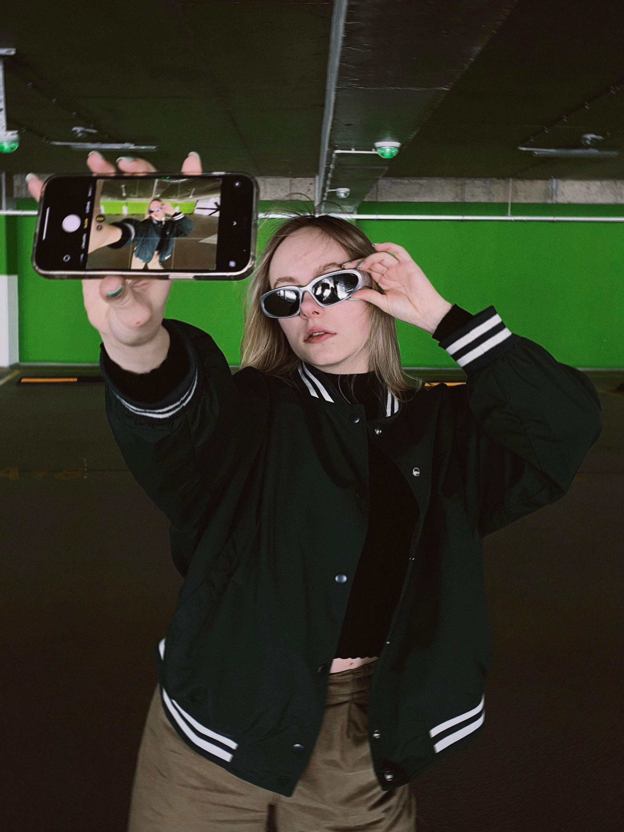 Арина, фотоесессия на парковке. Фотограф в Минске Света Григорьева