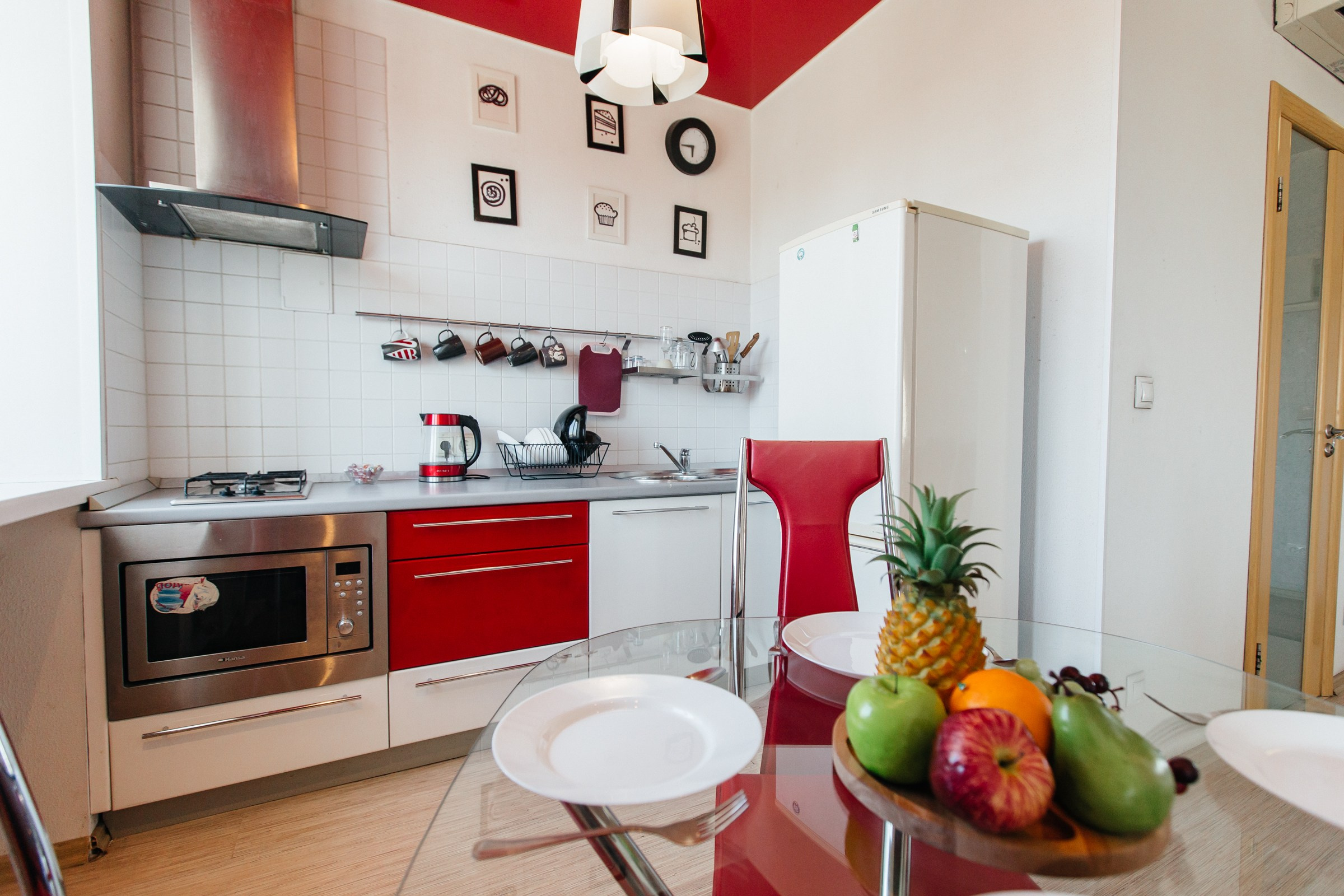 Проспект Карла Маркса, 27. Душевный фотограф Ваших самых ярких событий Марина Погребняк