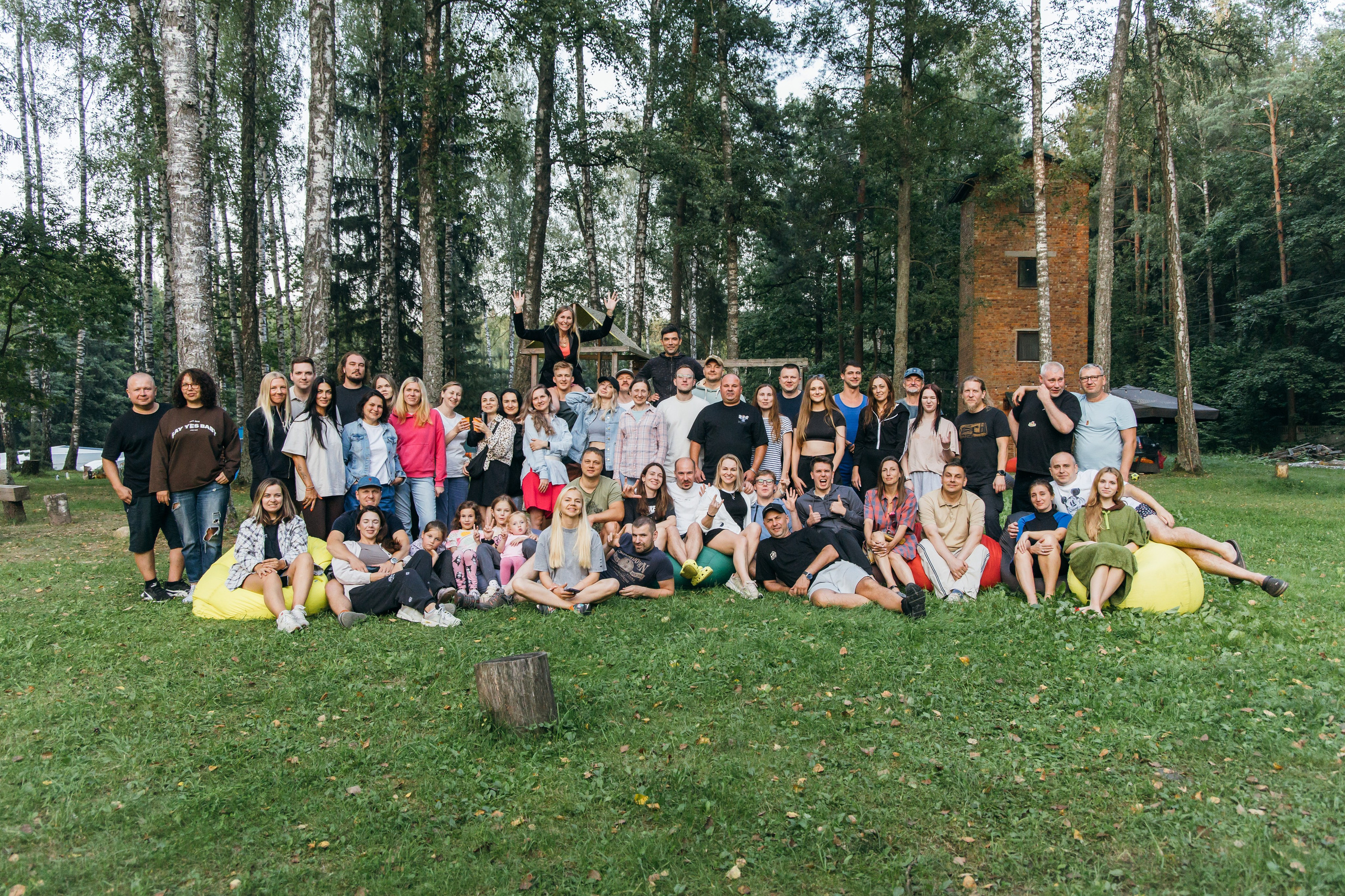 Съёмка турслета мебельной компании Mfamily. Портретный и семейный фотограф в Минске