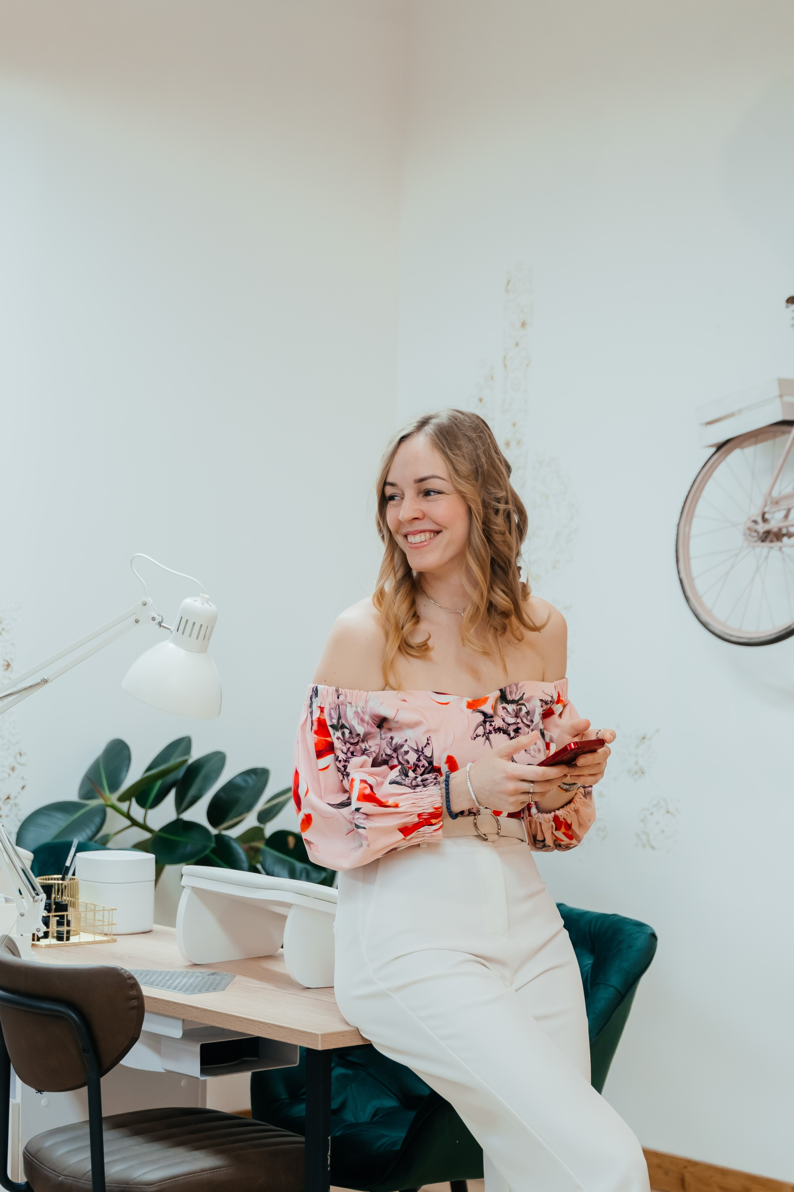 Открытие салона BrowHouse. Семейный фотограф в Саратове