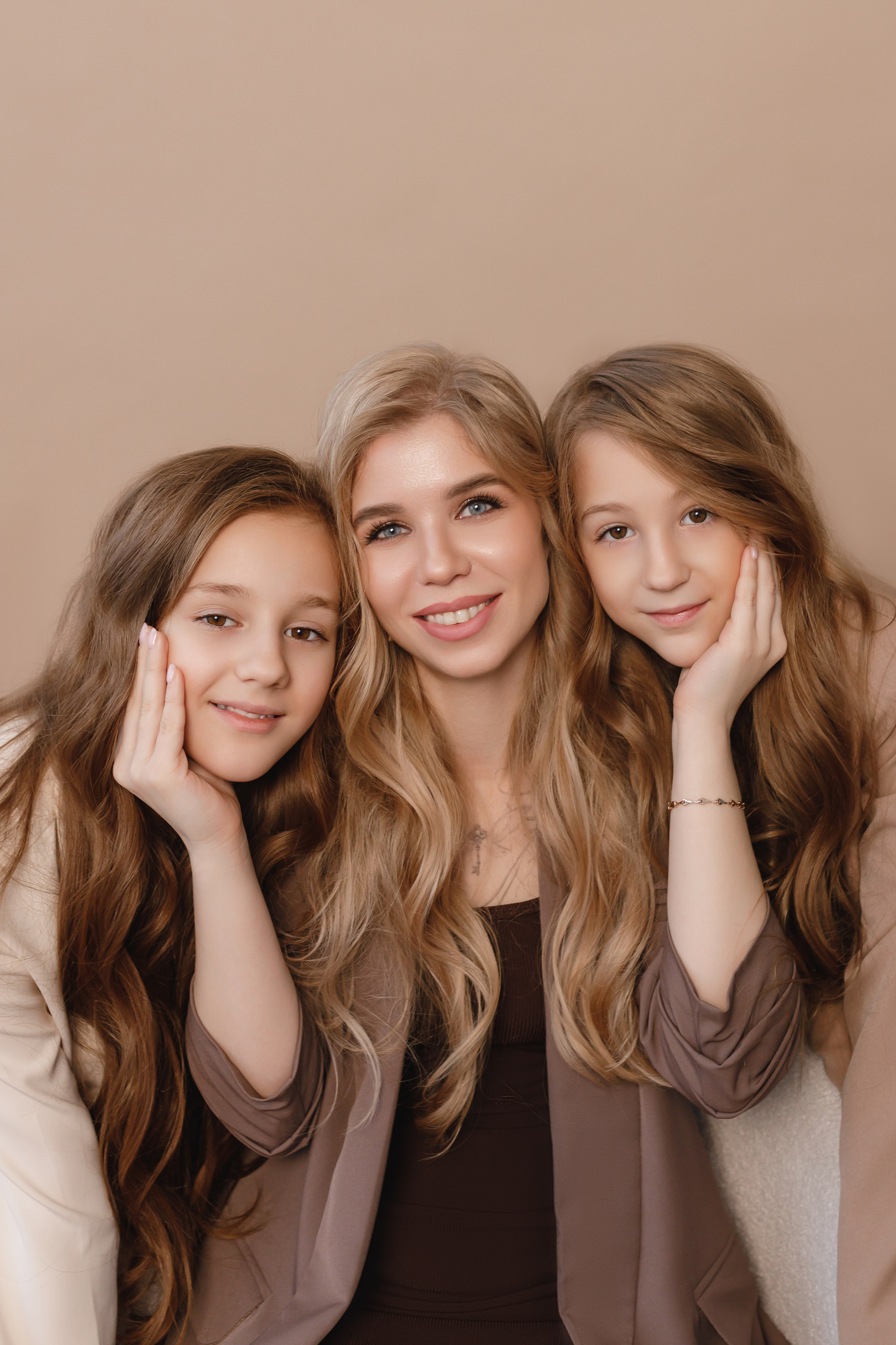 Любовь и дочки. Таня Грин фотограф и AI-креатор Екатеринбург