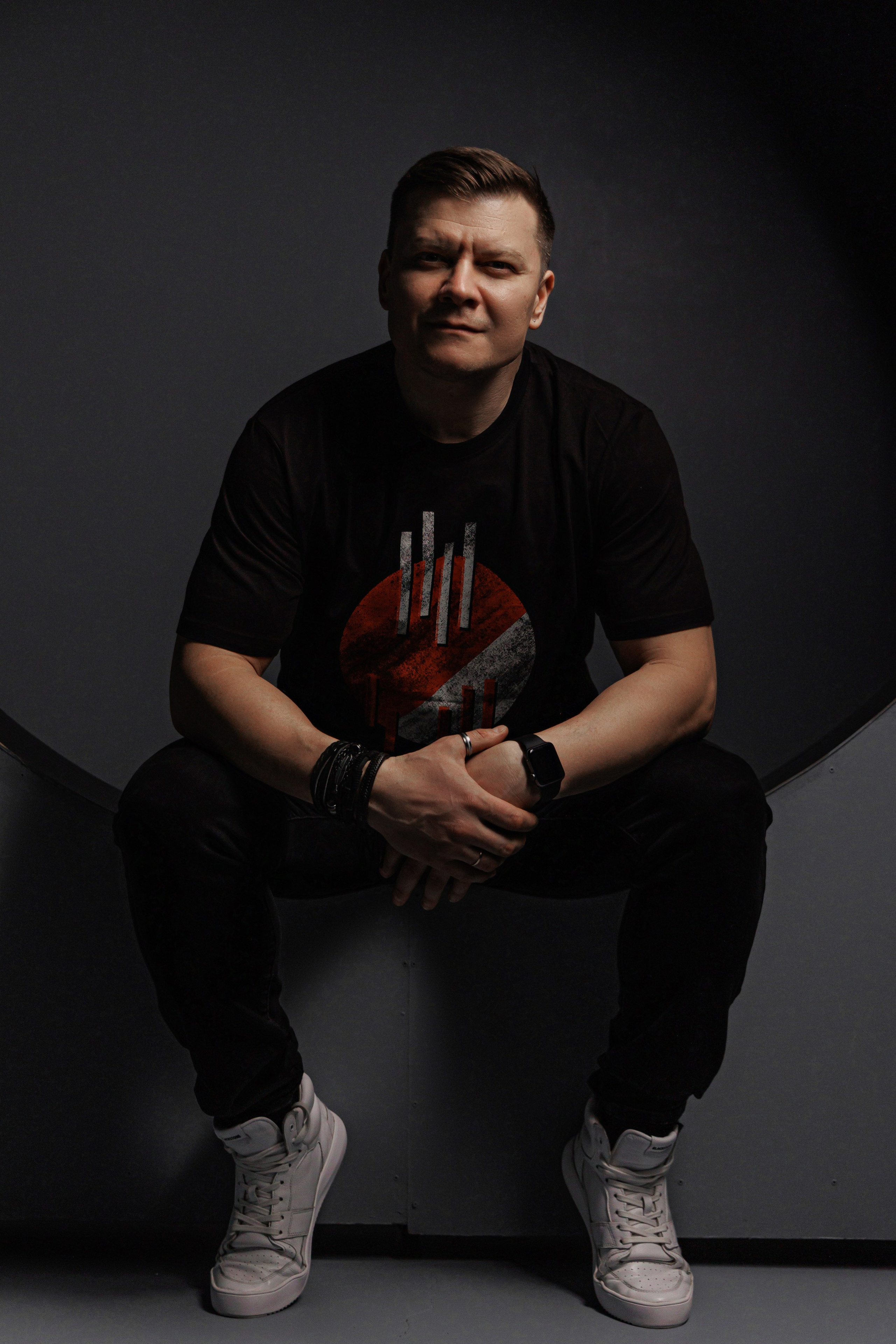 Портрет для рекламы DJ. Фотограф, видеограф