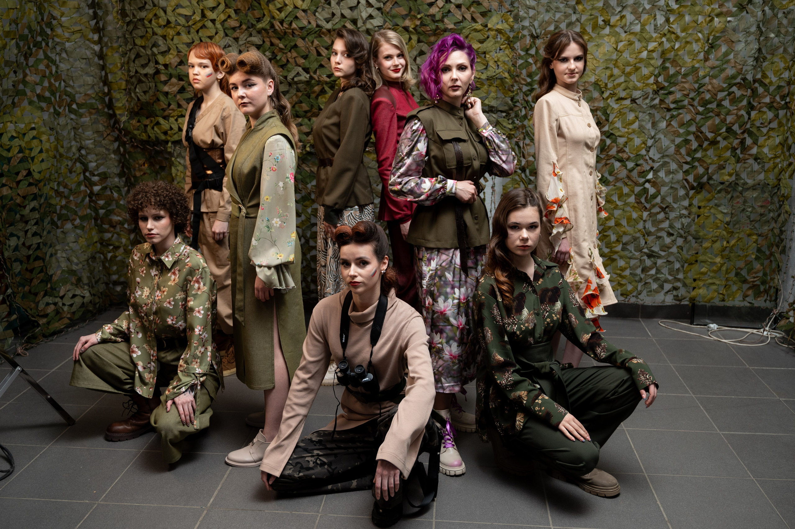 Закрытый показ милитари «Своя трансформация» дизайнера Юлии Бойченко | 24.04.2025. Фотограф в Омске Елизавета Кириллова