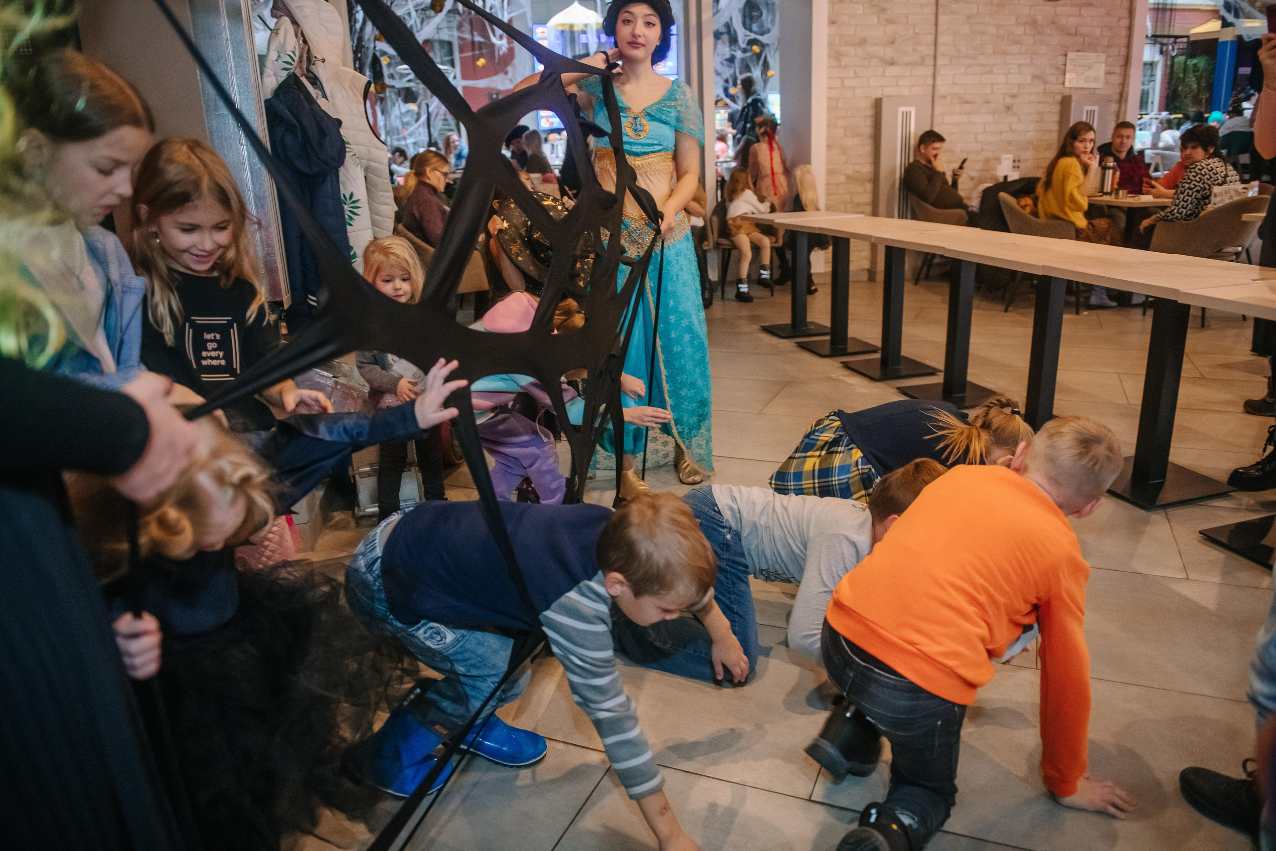 Гастродвор детский мастер-класс на Хеллоуин по приготовлению пиццы. Фотограф Валерия Голубева (Миронова)