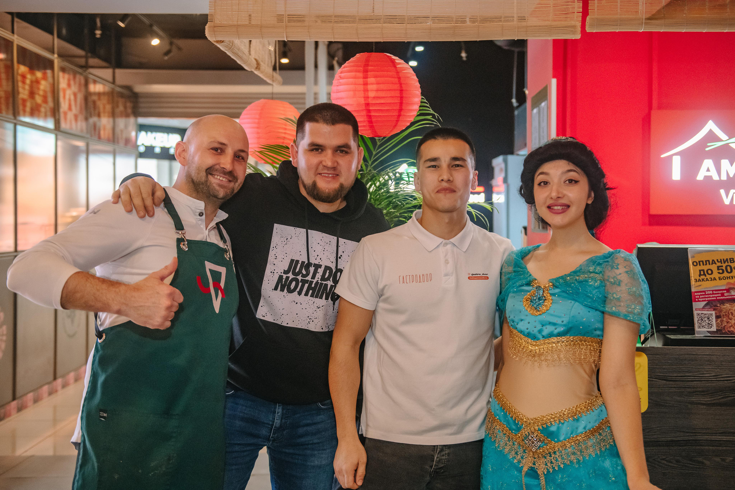 Гастродвор детский мастер-класс на Хеллоуин по приготовлению пиццы. Фотограф Валерия Голубева (Миронова)