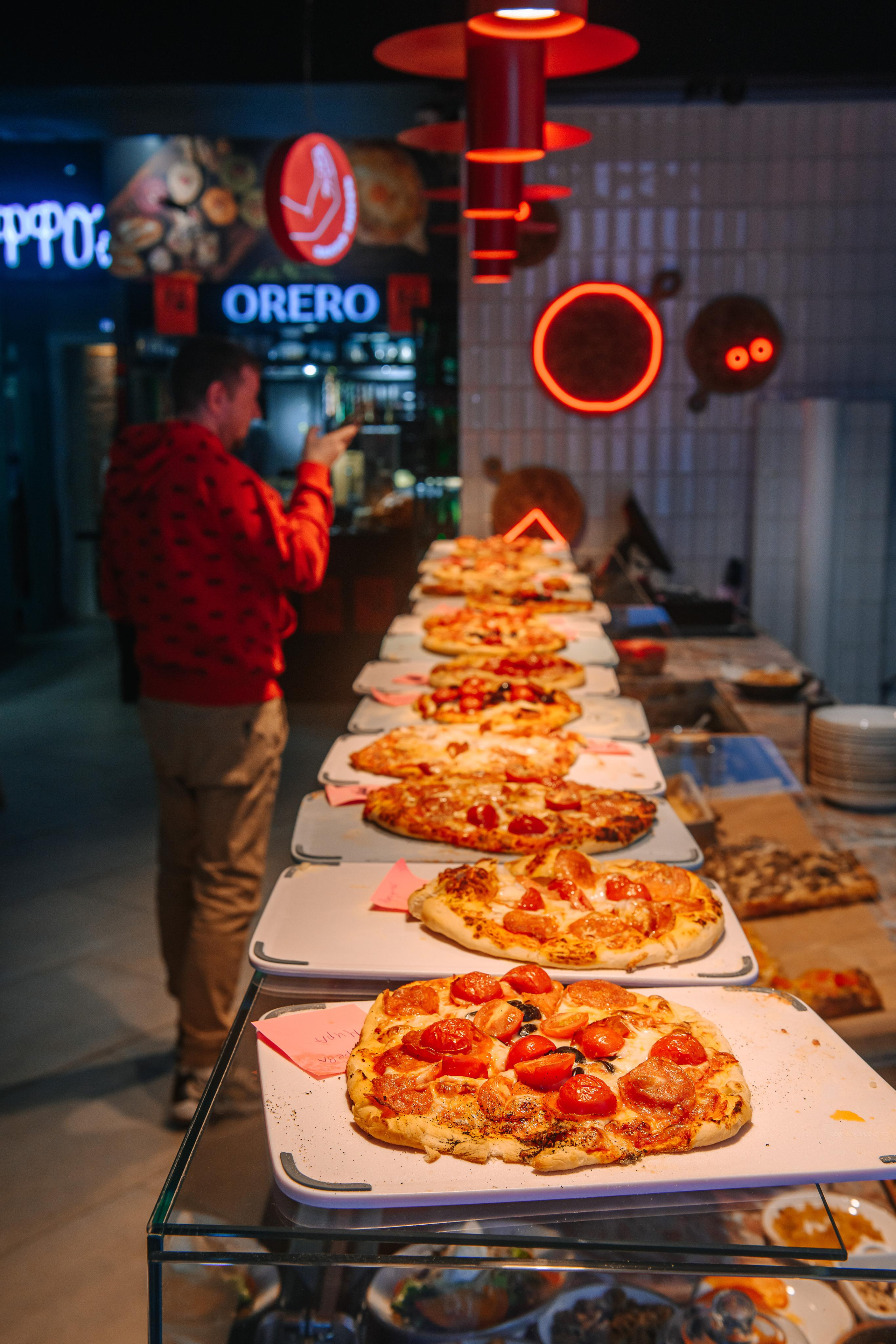 Гастродвор детский мастер-класс на Хеллоуин по приготовлению пиццы. Фотограф Валерия Голубева (Миронова)