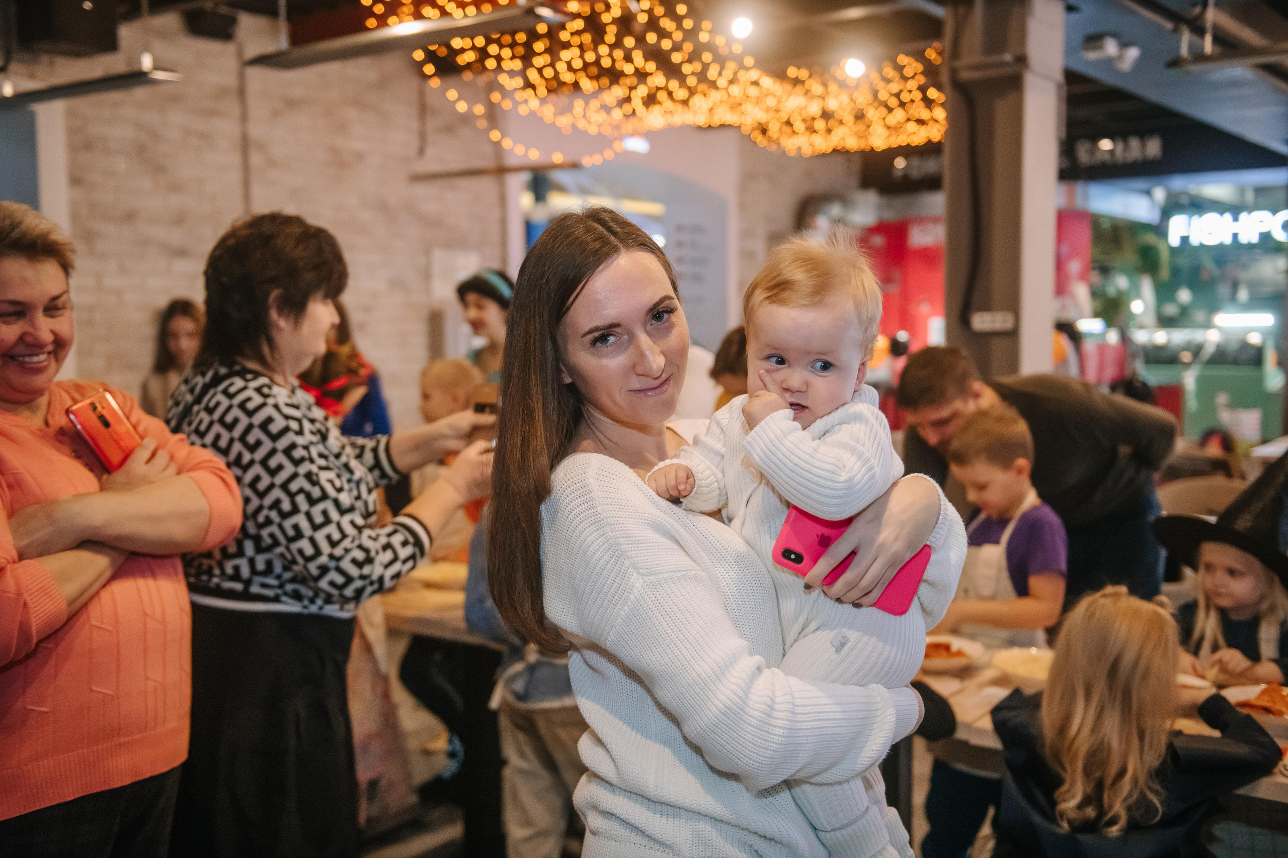 Гастродвор детский мастер-класс на Хеллоуин по приготовлению пиццы. Фотограф Валерия Голубева (Миронова)