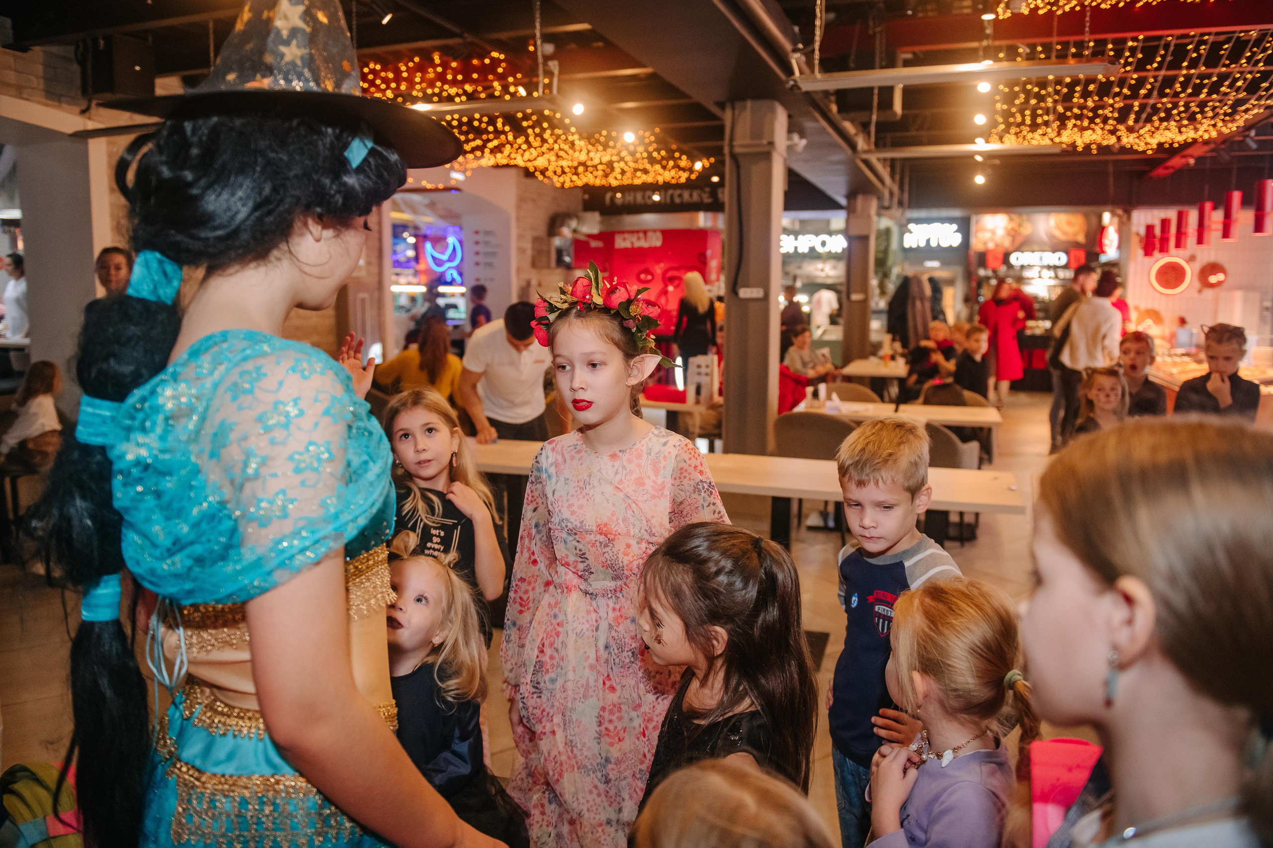 Гастродвор детский мастер-класс на Хеллоуин по приготовлению пиццы. Фотограф Валерия Голубева (Миронова)