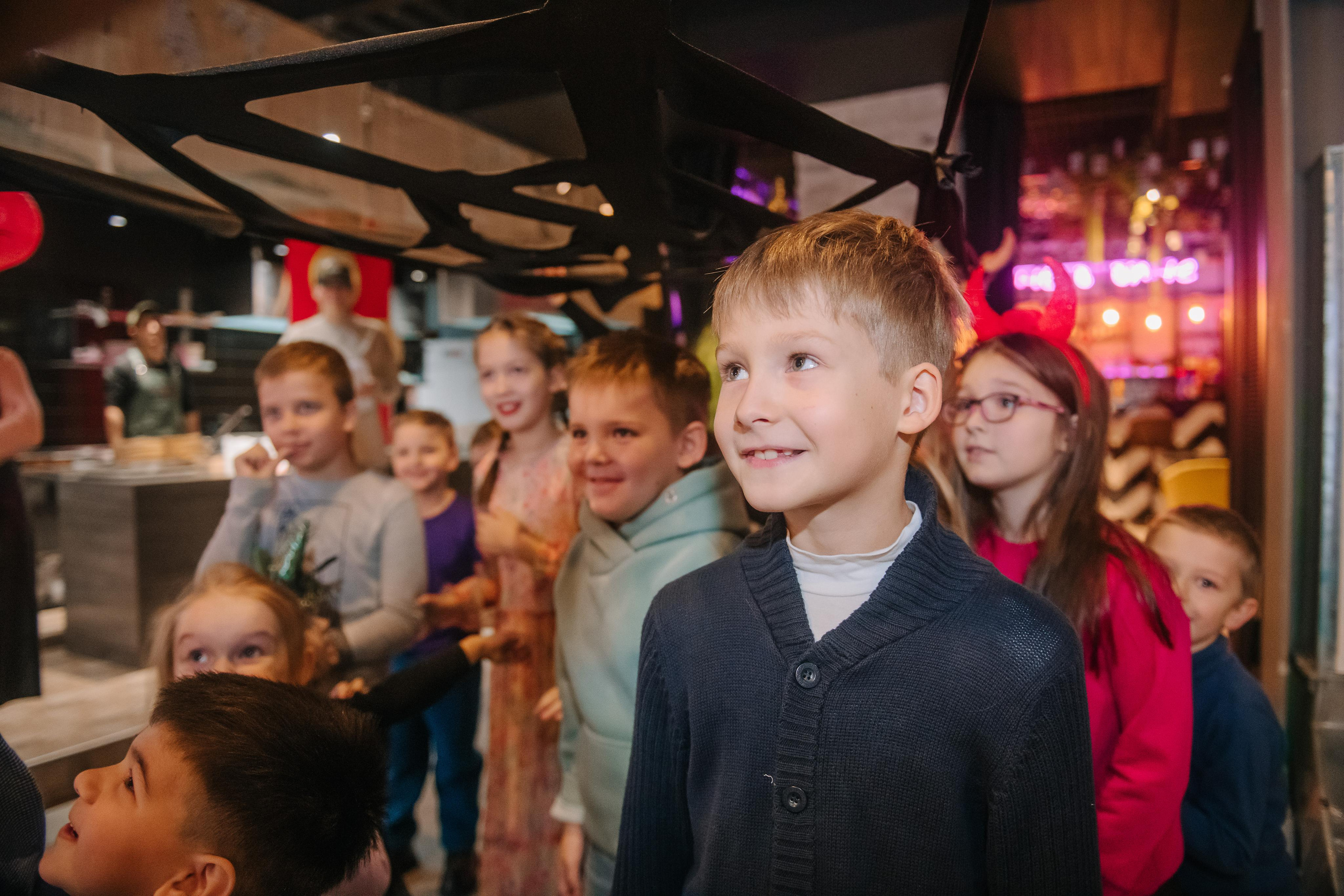 Гастродвор детский мастер-класс на Хеллоуин по приготовлению пиццы. Фотограф Валерия Голубева (Миронова)