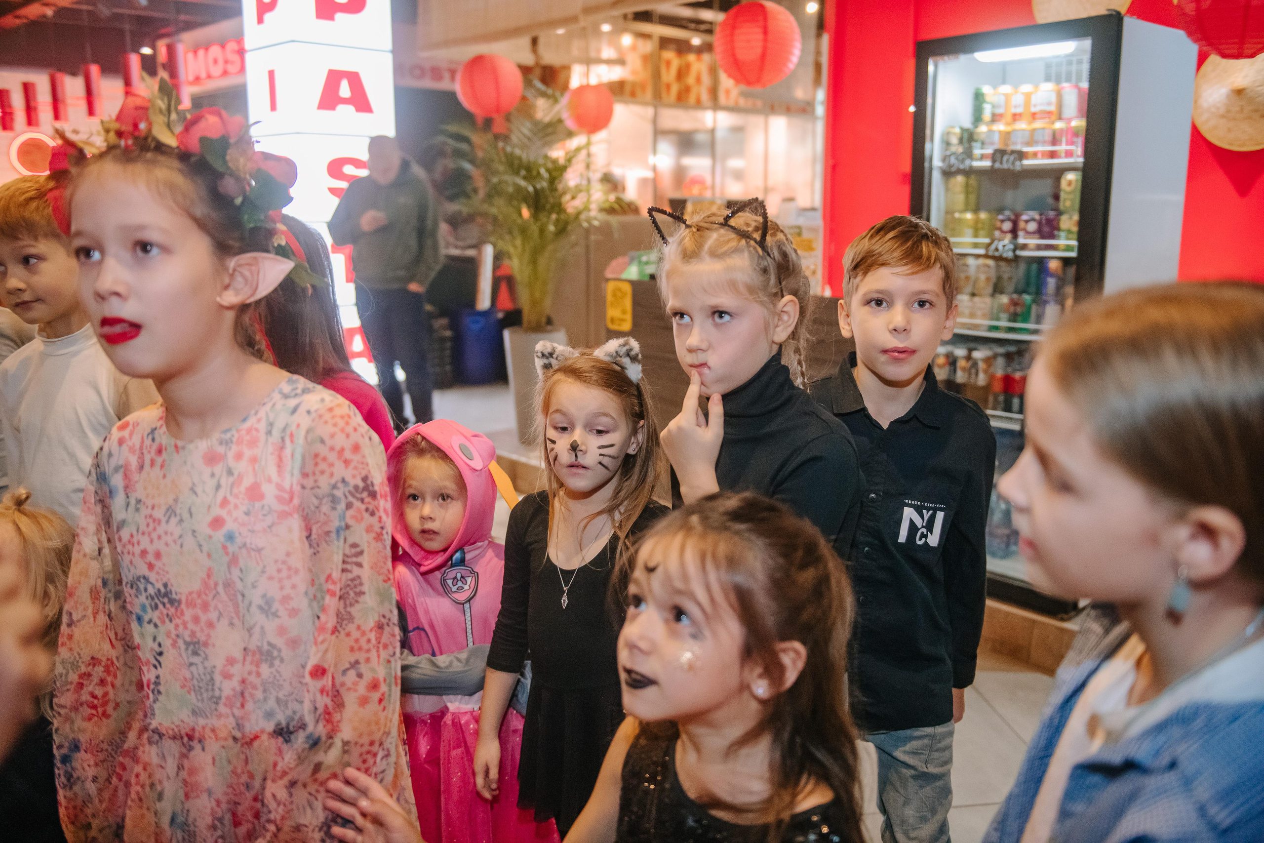 Гастродвор детский мастер-класс на Хеллоуин по приготовлению пиццы. Фотограф Валерия Голубева (Миронова)