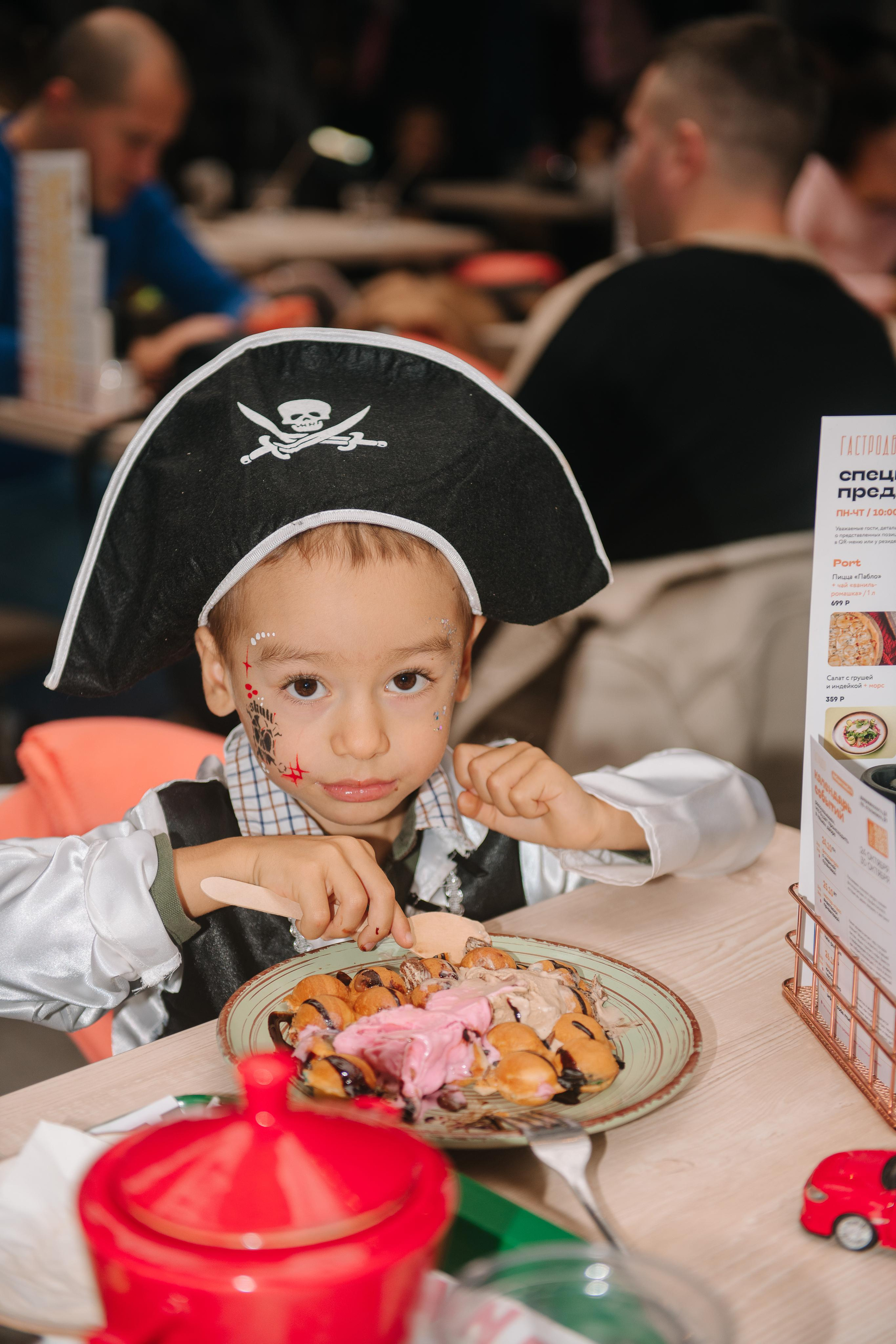 Гастродвор бранч на Хеллоуин. Фотограф Валерия Голубева (Миронова)