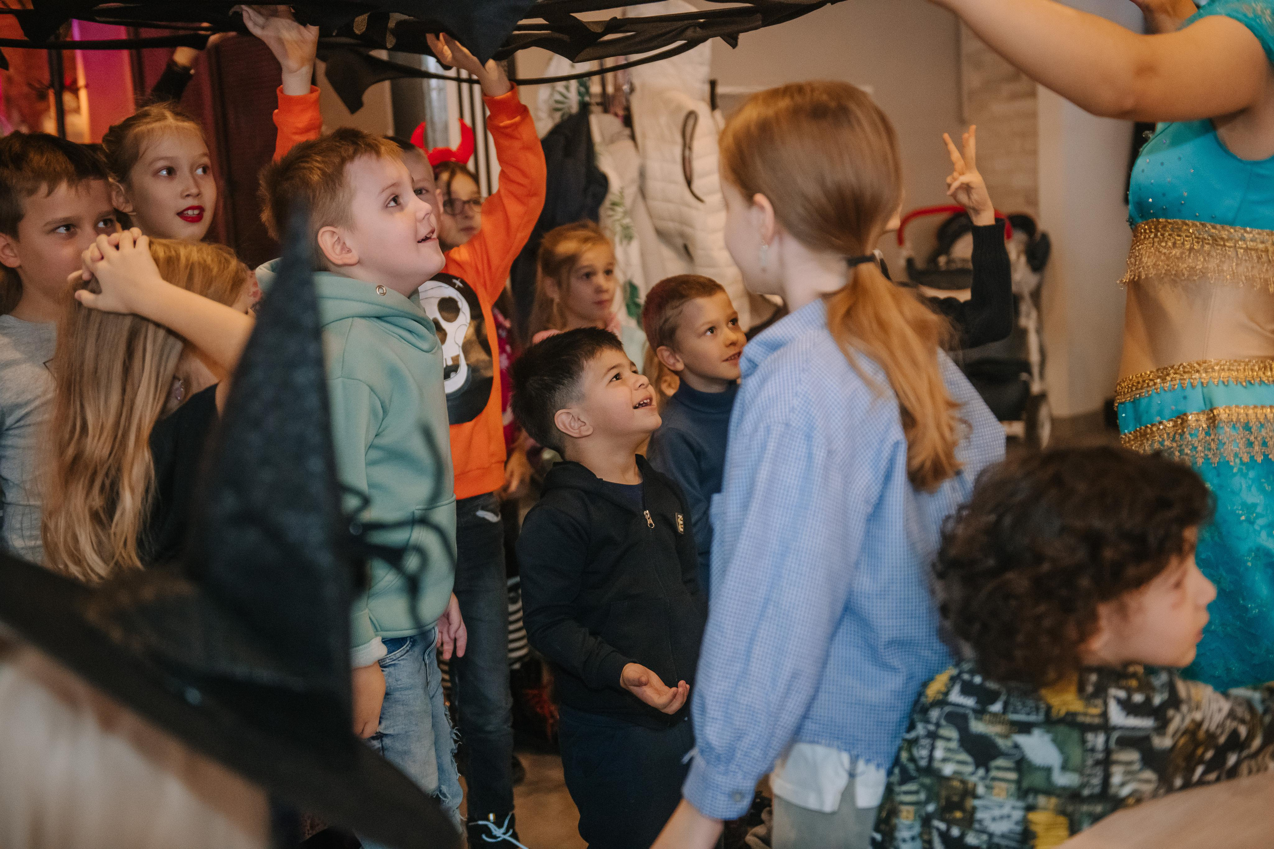 Гастродвор детский мастер-класс на Хеллоуин по приготовлению пиццы. Фотограф Валерия Голубева (Миронова)
