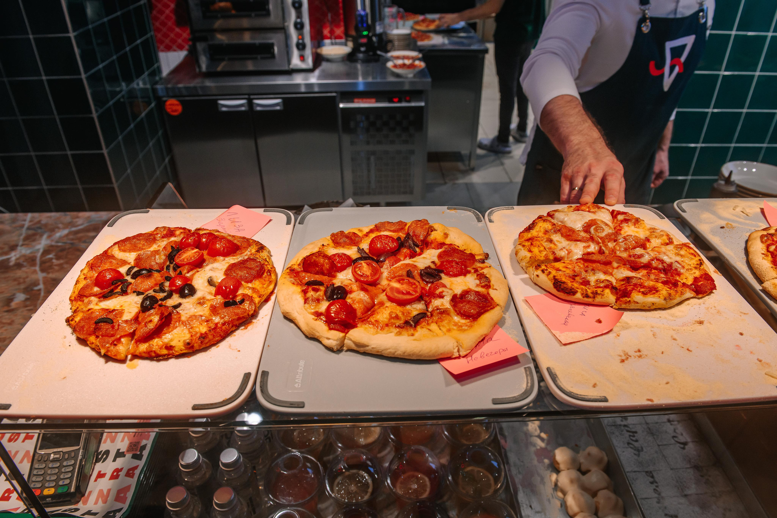 Гастродвор детский мастер-класс на Хеллоуин по приготовлению пиццы. Фотограф Валерия Голубева (Миронова)