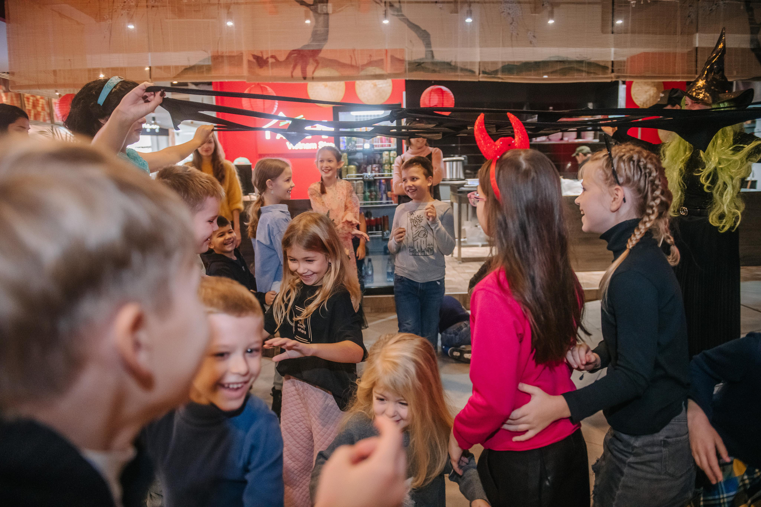 Гастродвор детский мастер-класс на Хеллоуин по приготовлению пиццы. Фотограф Валерия Голубева (Миронова)