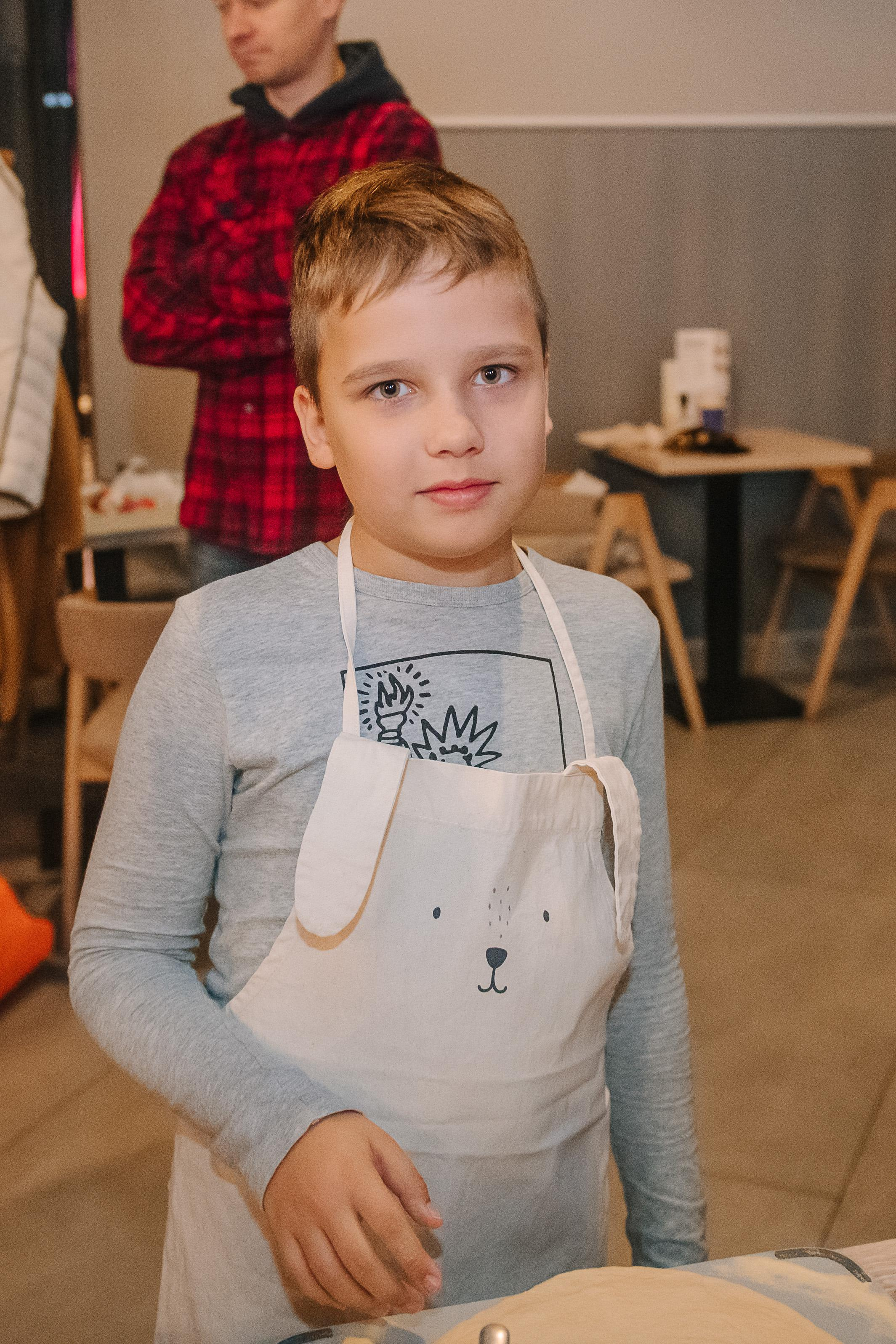 Гастродвор детский мастер-класс на Хеллоуин по приготовлению пиццы. Фотограф Валерия Голубева (Миронова)