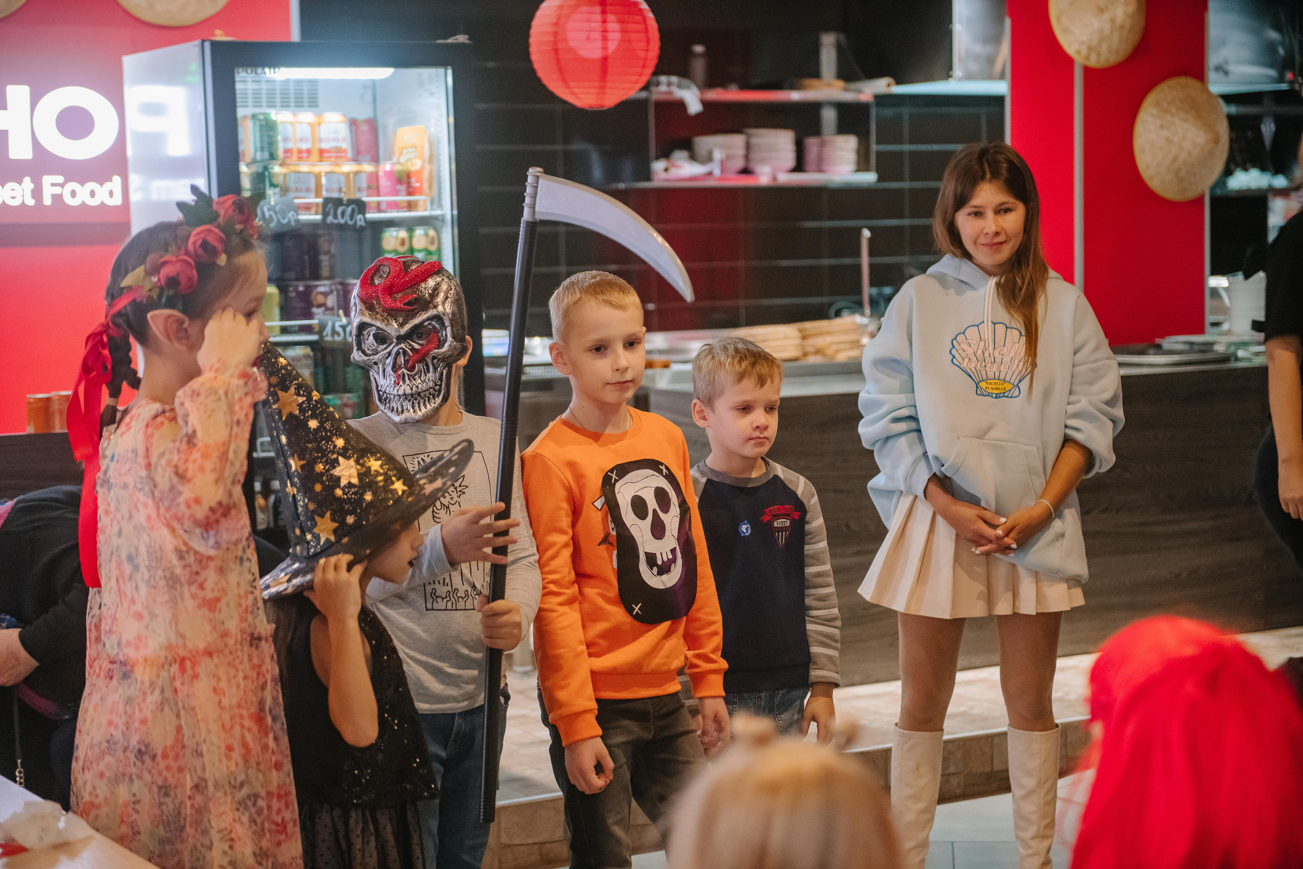 Гастродвор детский мастер-класс на Хеллоуин по приготовлению пиццы. Фотограф Валерия Голубева (Миронова)