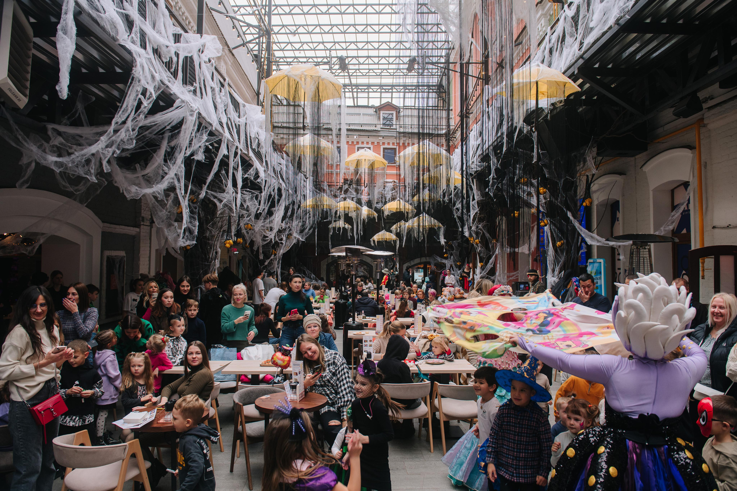 Гастродвор бранч на Хеллоуин. Фотограф Валерия Голубева (Миронова)