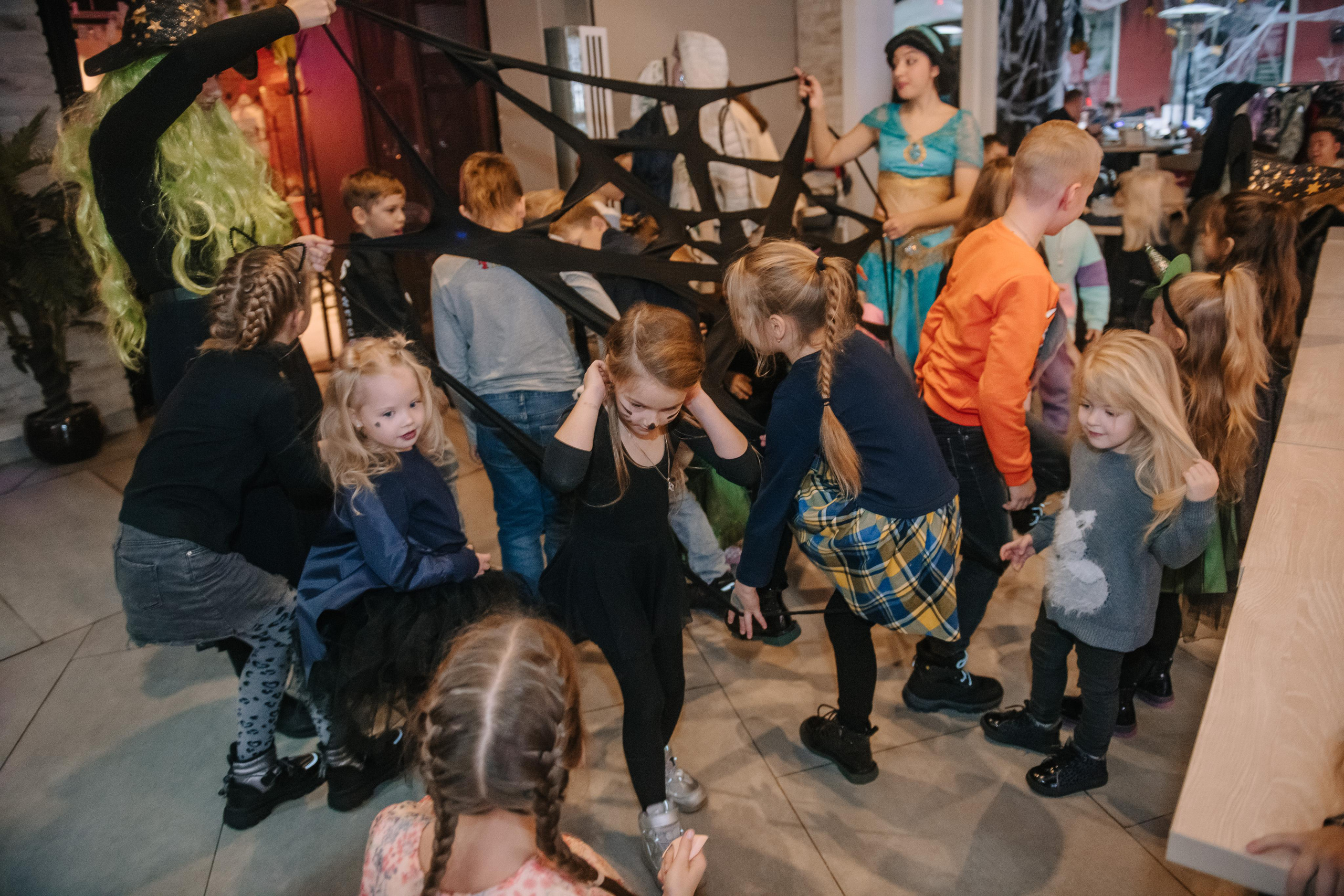 Гастродвор детский мастер-класс на Хеллоуин по приготовлению пиццы. Фотограф Валерия Голубева (Миронова)