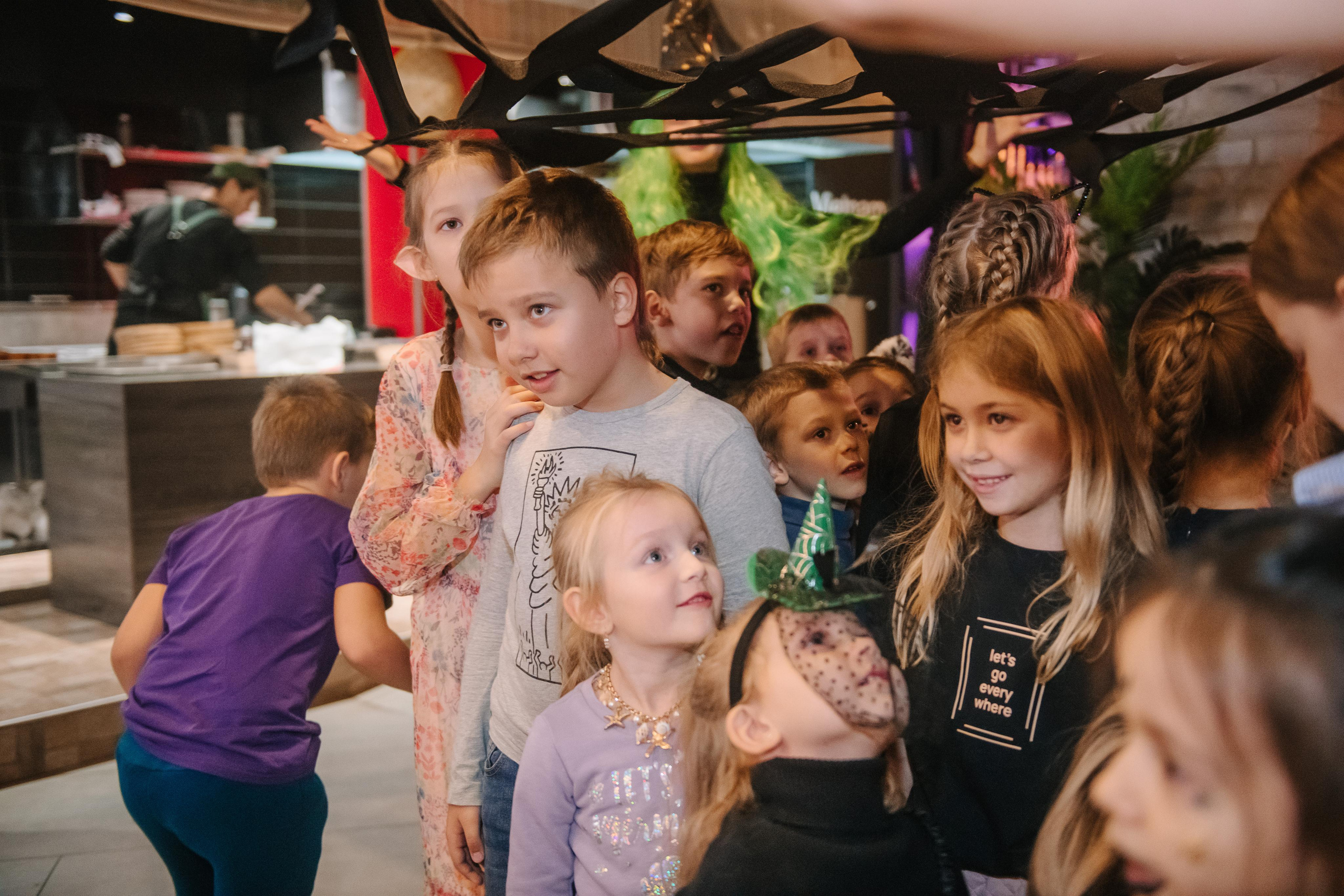 Гастродвор детский мастер-класс на Хеллоуин по приготовлению пиццы. Фотограф Валерия Голубева (Миронова)