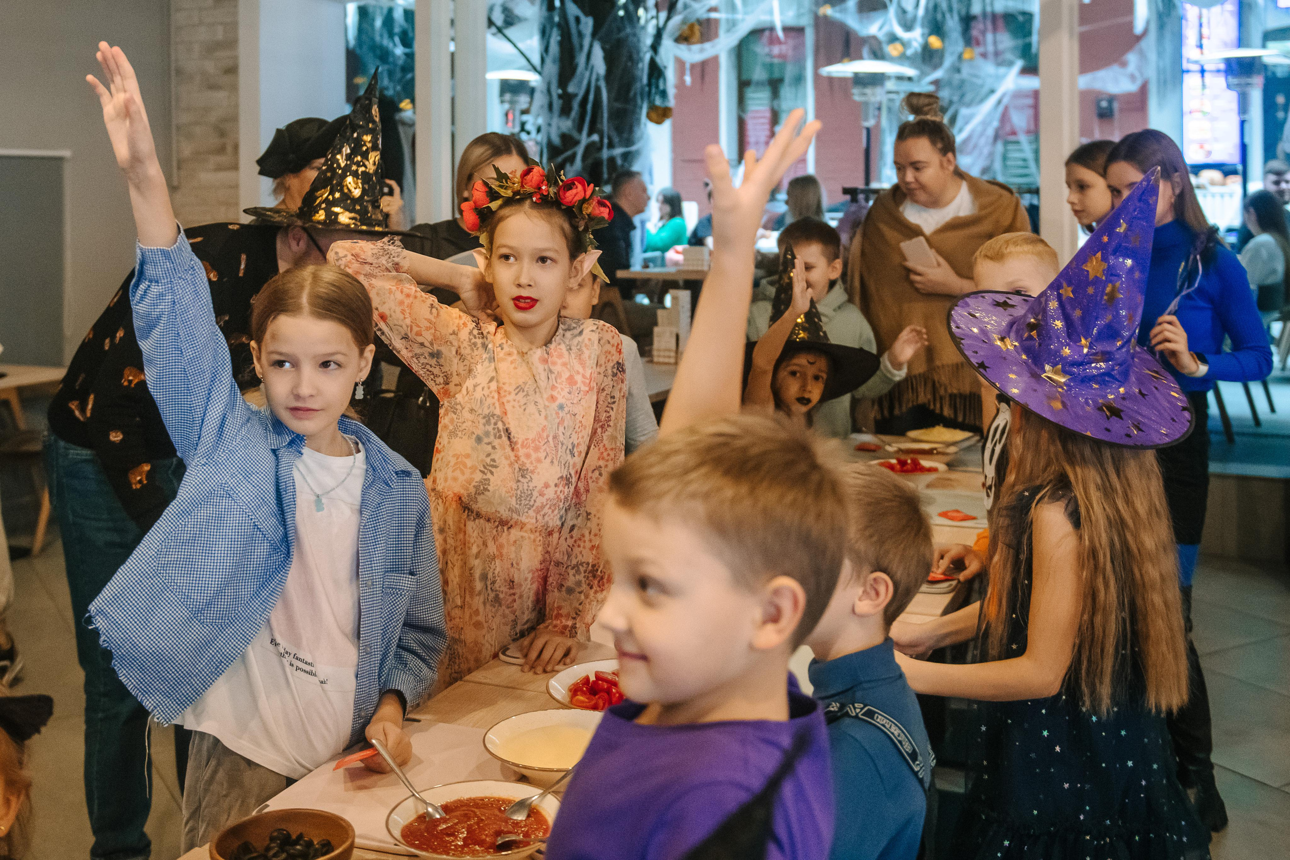 Гастродвор детский мастер-класс на Хеллоуин по приготовлению пиццы. Фотограф Валерия Голубева (Миронова)
