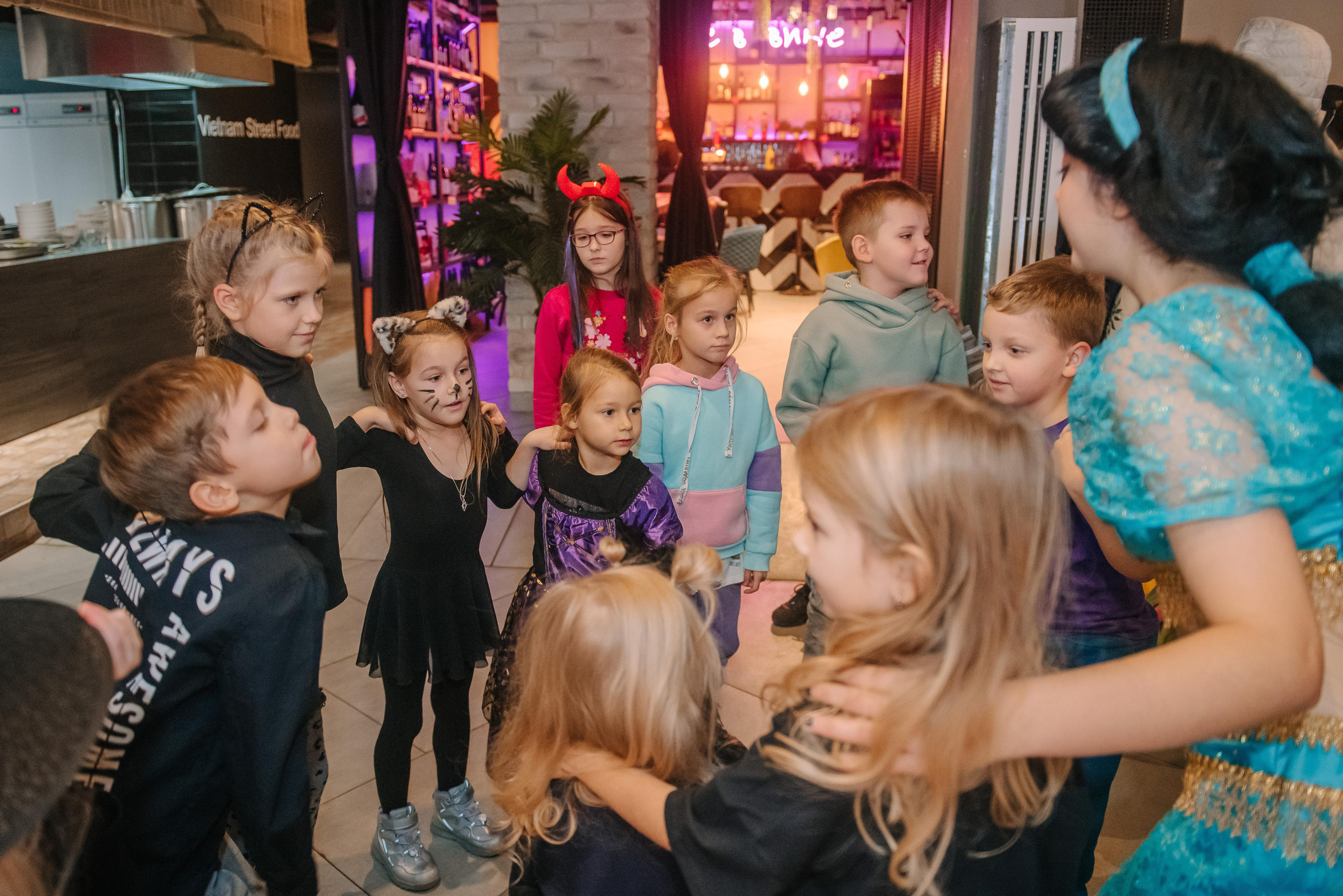 Гастродвор детский мастер-класс на Хеллоуин по приготовлению пиццы. Фотограф Валерия Голубева (Миронова)