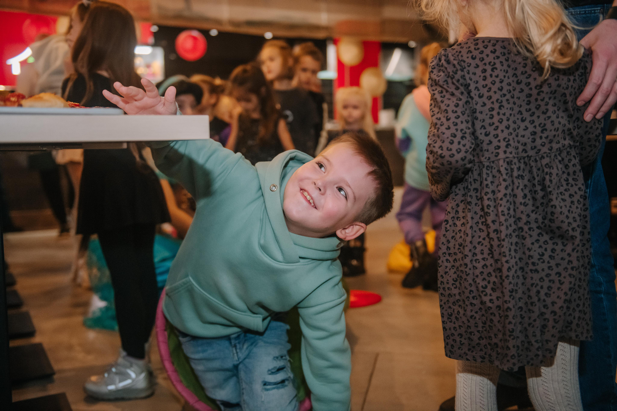 Гастродвор детский мастер-класс на Хеллоуин по приготовлению пиццы. Фотограф Валерия Голубева (Миронова)