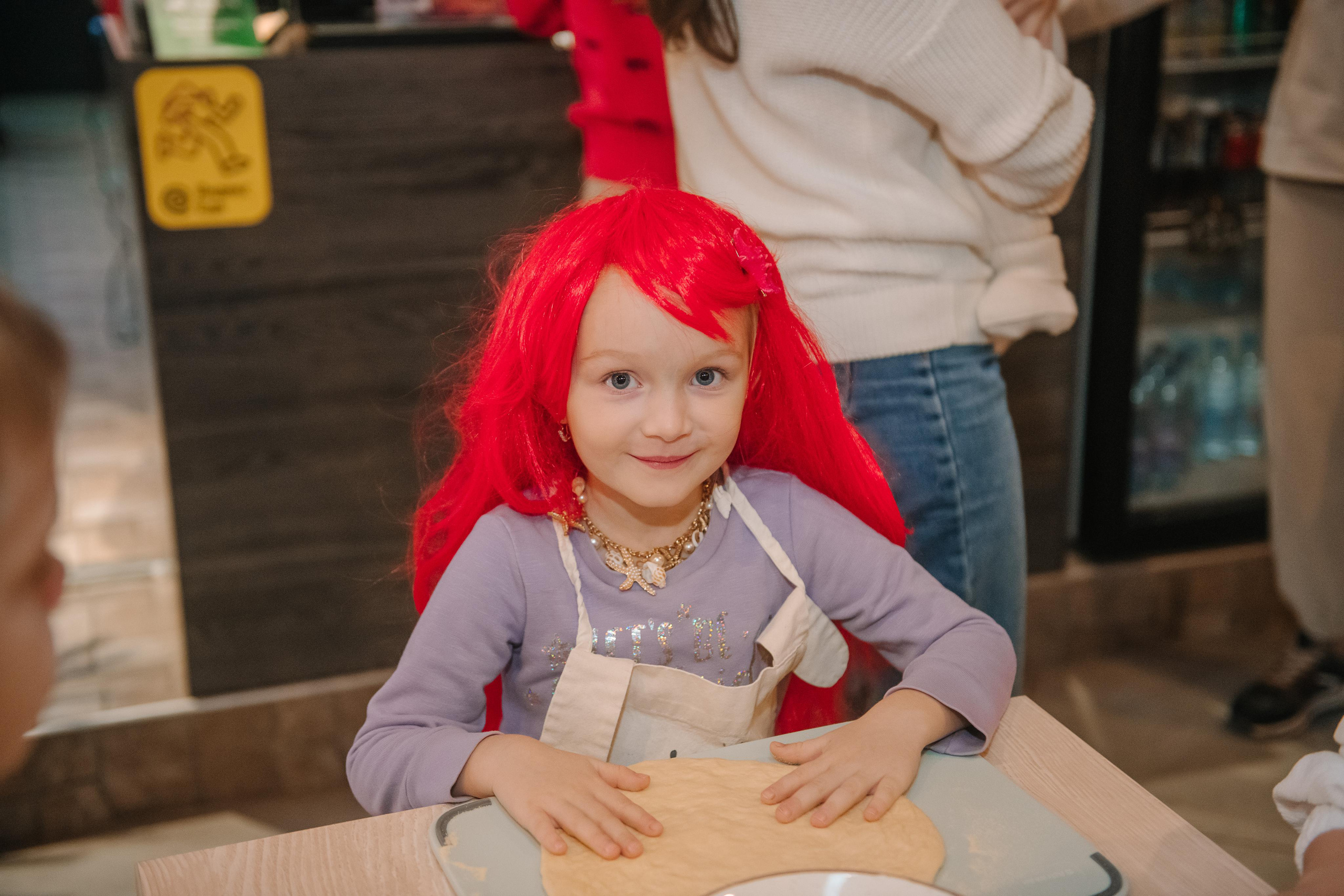 Гастродвор детский мастер-класс на Хеллоуин по приготовлению пиццы. Фотограф Валерия Голубева (Миронова)