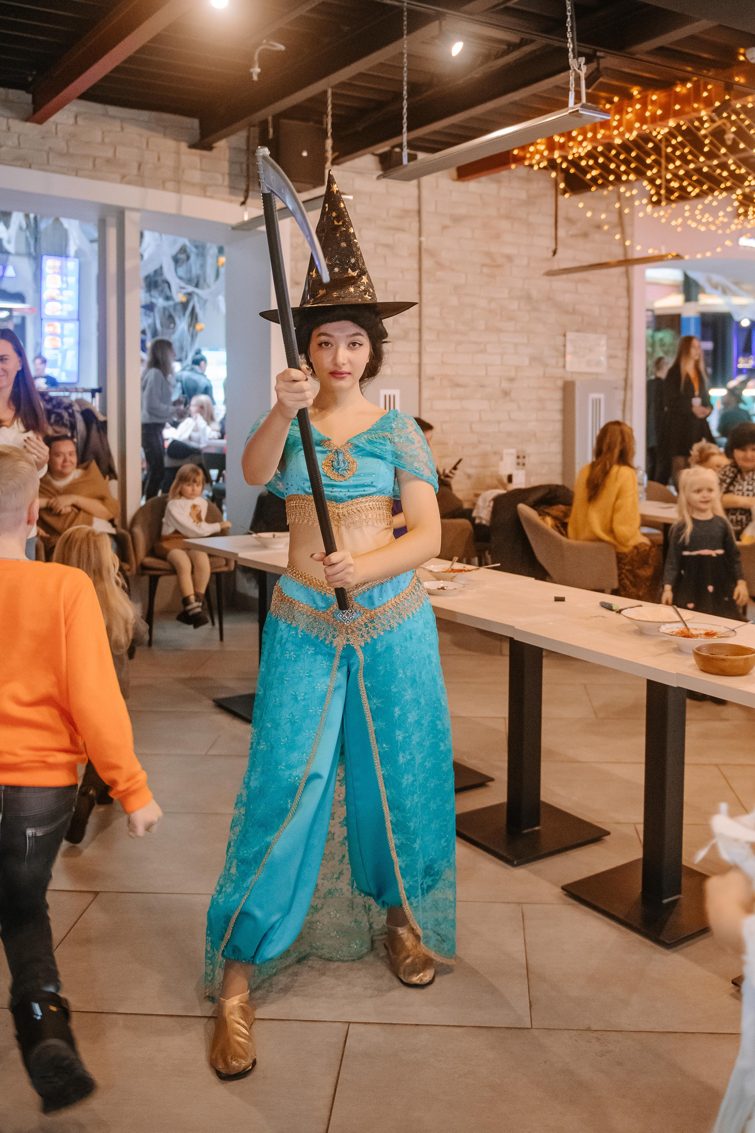 Гастродвор детский мастер-класс на Хеллоуин по приготовлению пиццы. Фотограф Валерия Голубева (Миронова)