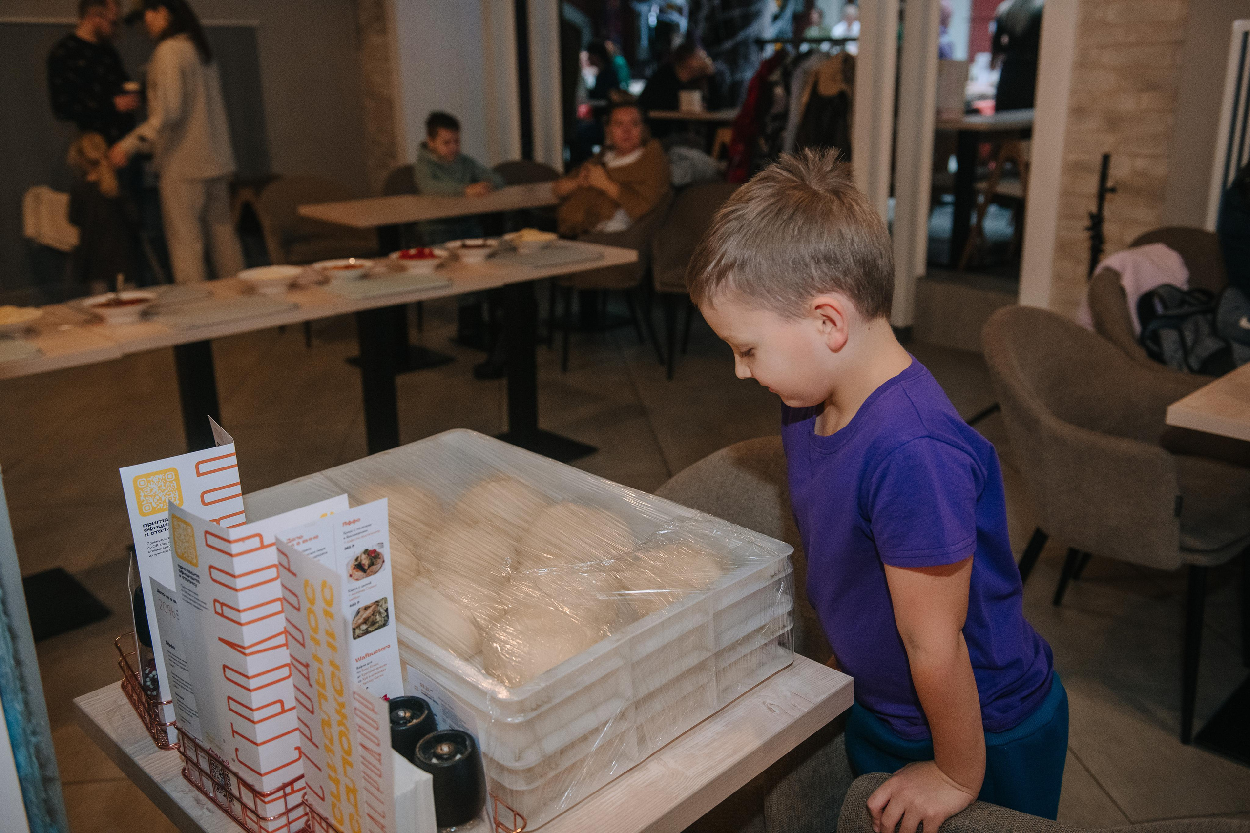 Гастродвор детский мастер-класс на Хеллоуин по приготовлению пиццы. Фотограф Валерия Голубева (Миронова)