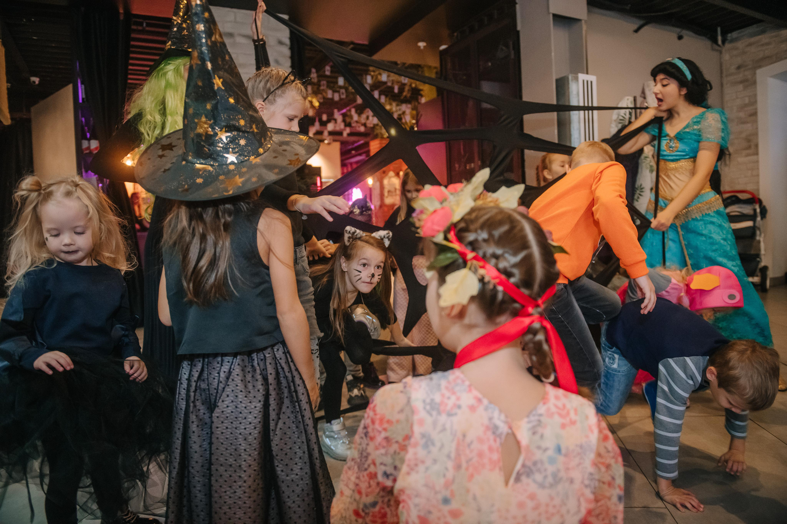 Гастродвор детский мастер-класс на Хеллоуин по приготовлению пиццы. Фотограф Валерия Голубева (Миронова)