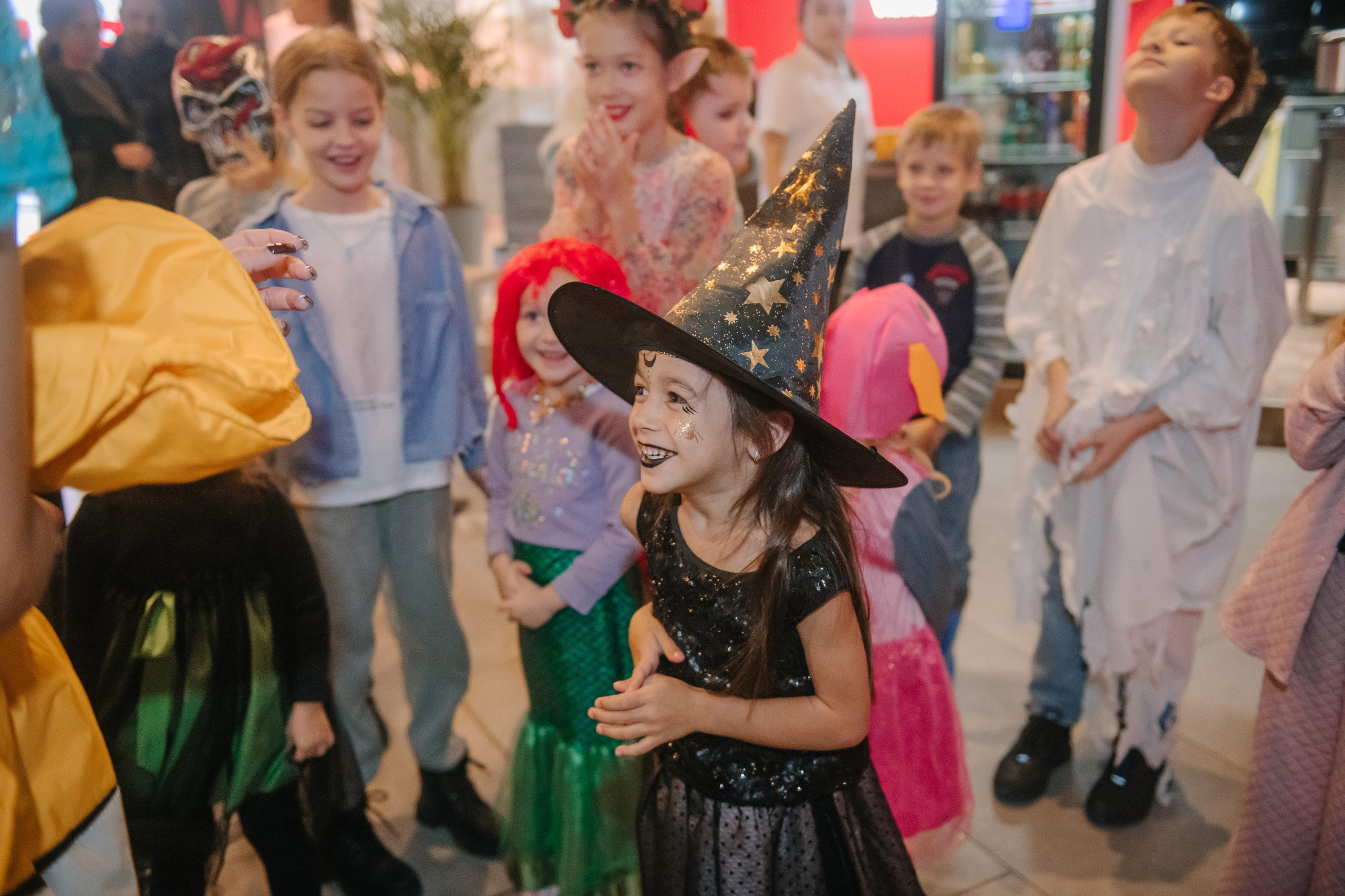 Гастродвор детский мастер-класс на Хеллоуин по приготовлению пиццы. Фотограф Валерия Голубева (Миронова)