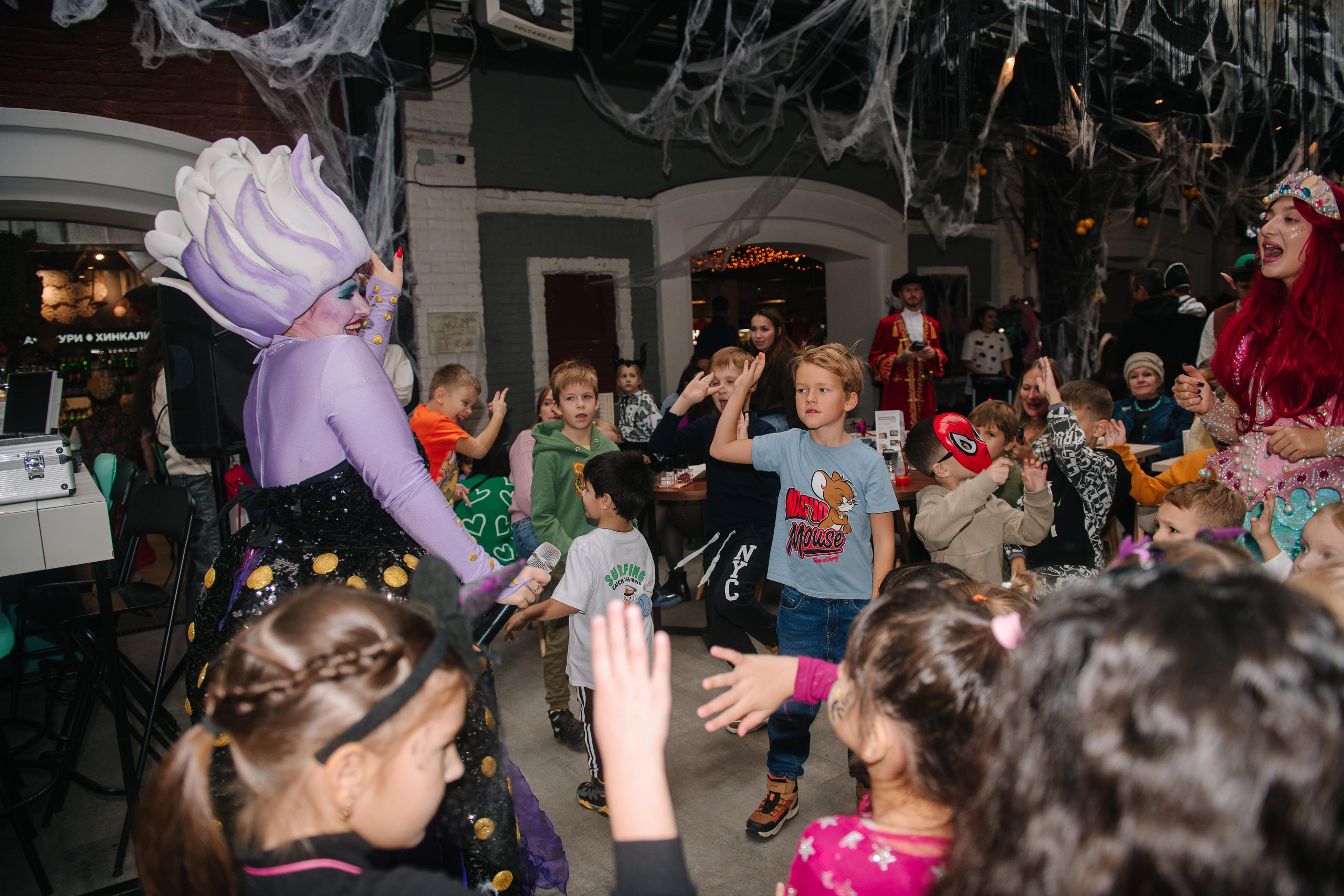 Гастродвор бранч на Хеллоуин. Фотограф Валерия Голубева (Миронова)