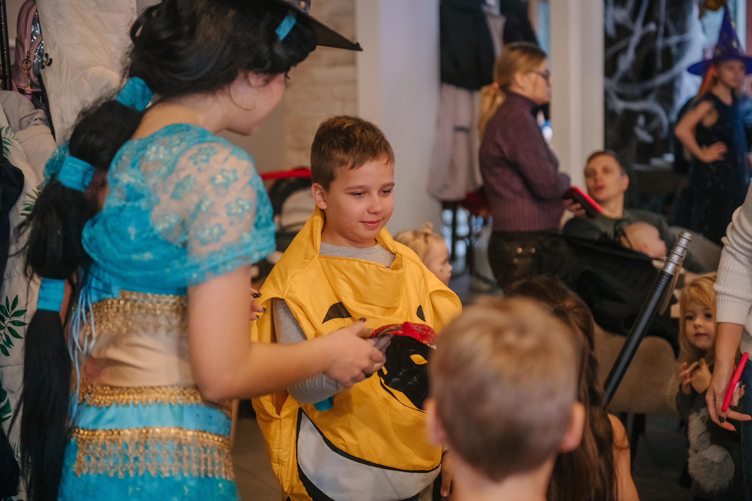 Гастродвор детский мастер-класс на Хеллоуин по приготовлению пиццы. Фотограф Валерия Голубева (Миронова)