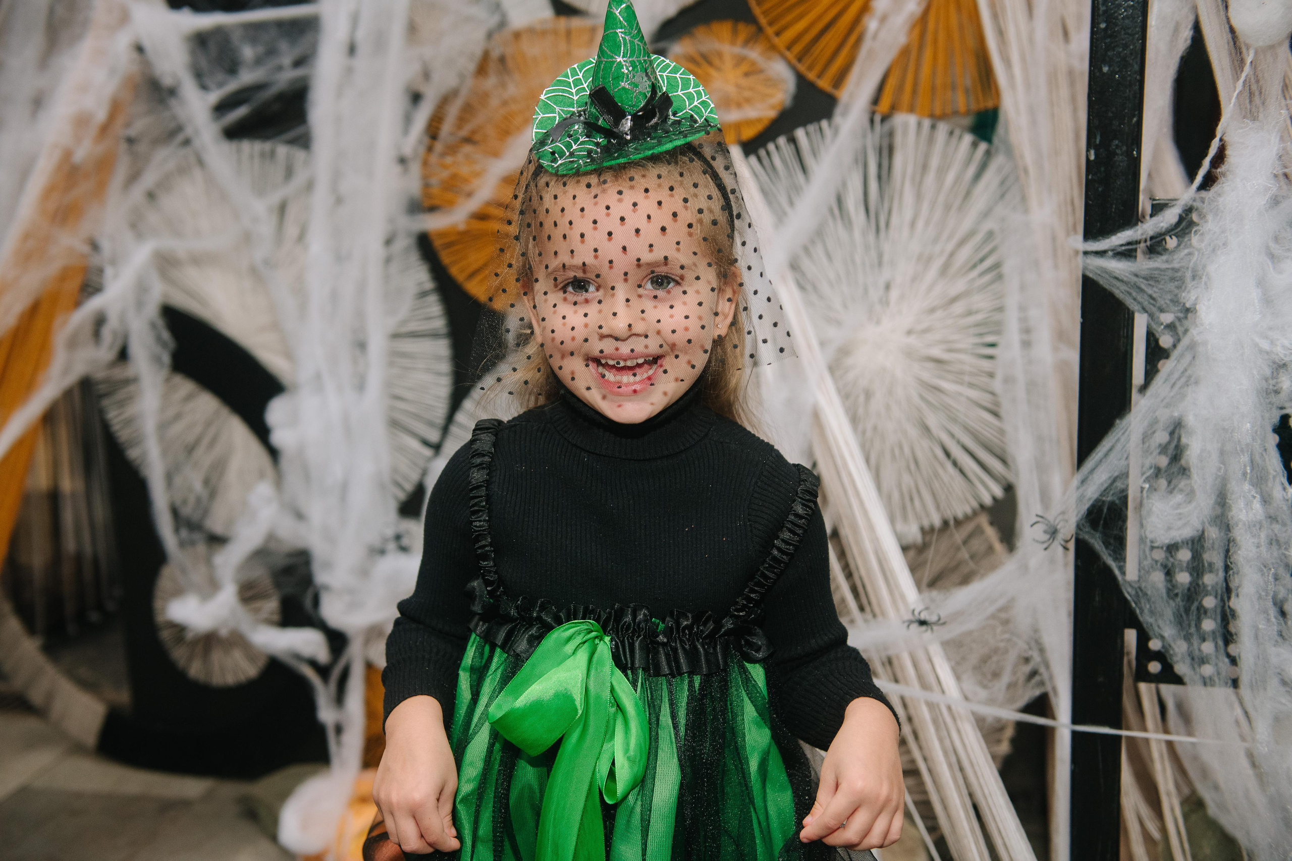 Гастродвор детский мастер-класс на Хеллоуин по приготовлению пиццы. Фотограф Валерия Голубева (Миронова)