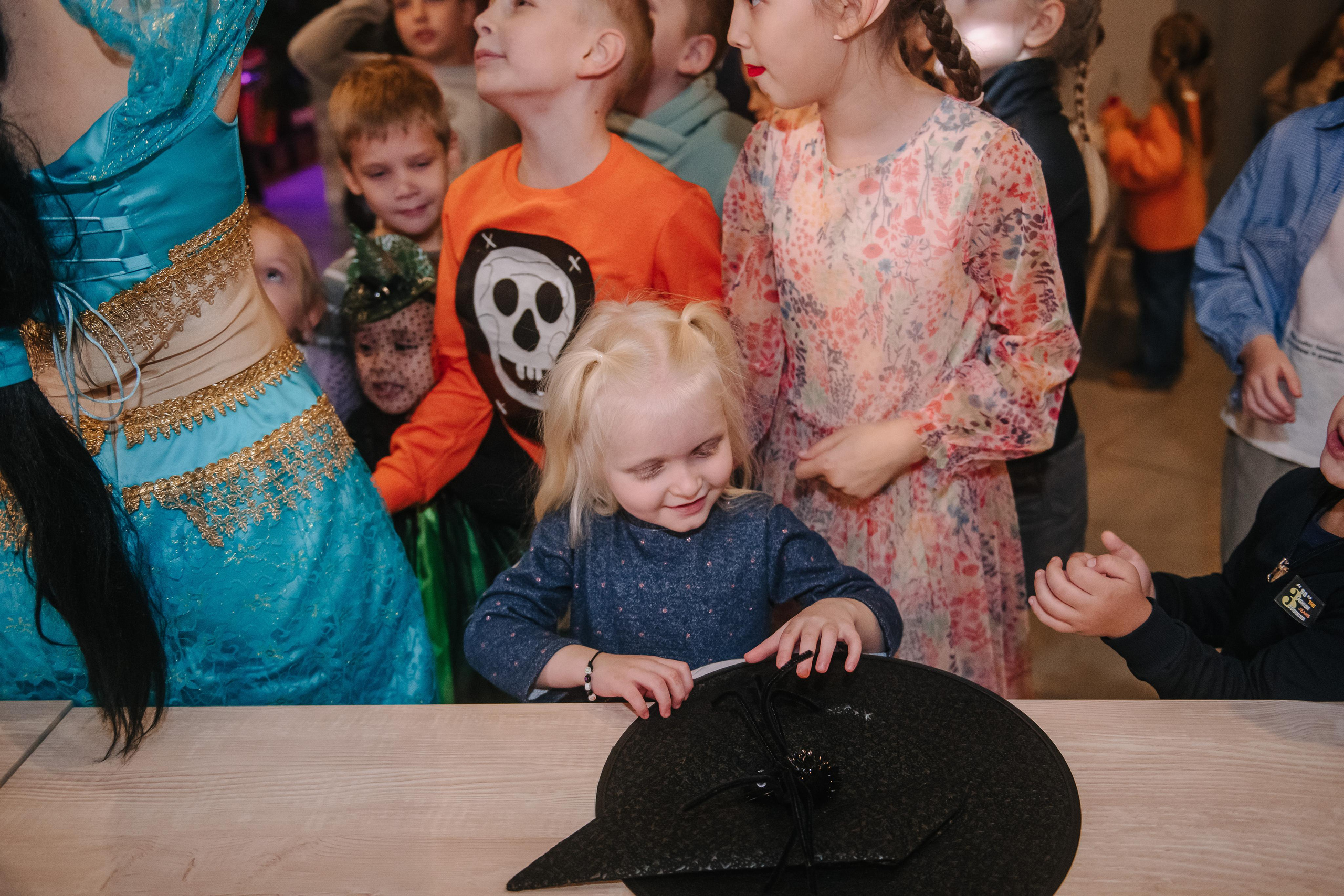 Гастродвор детский мастер-класс на Хеллоуин по приготовлению пиццы. Фотограф Валерия Голубева (Миронова)